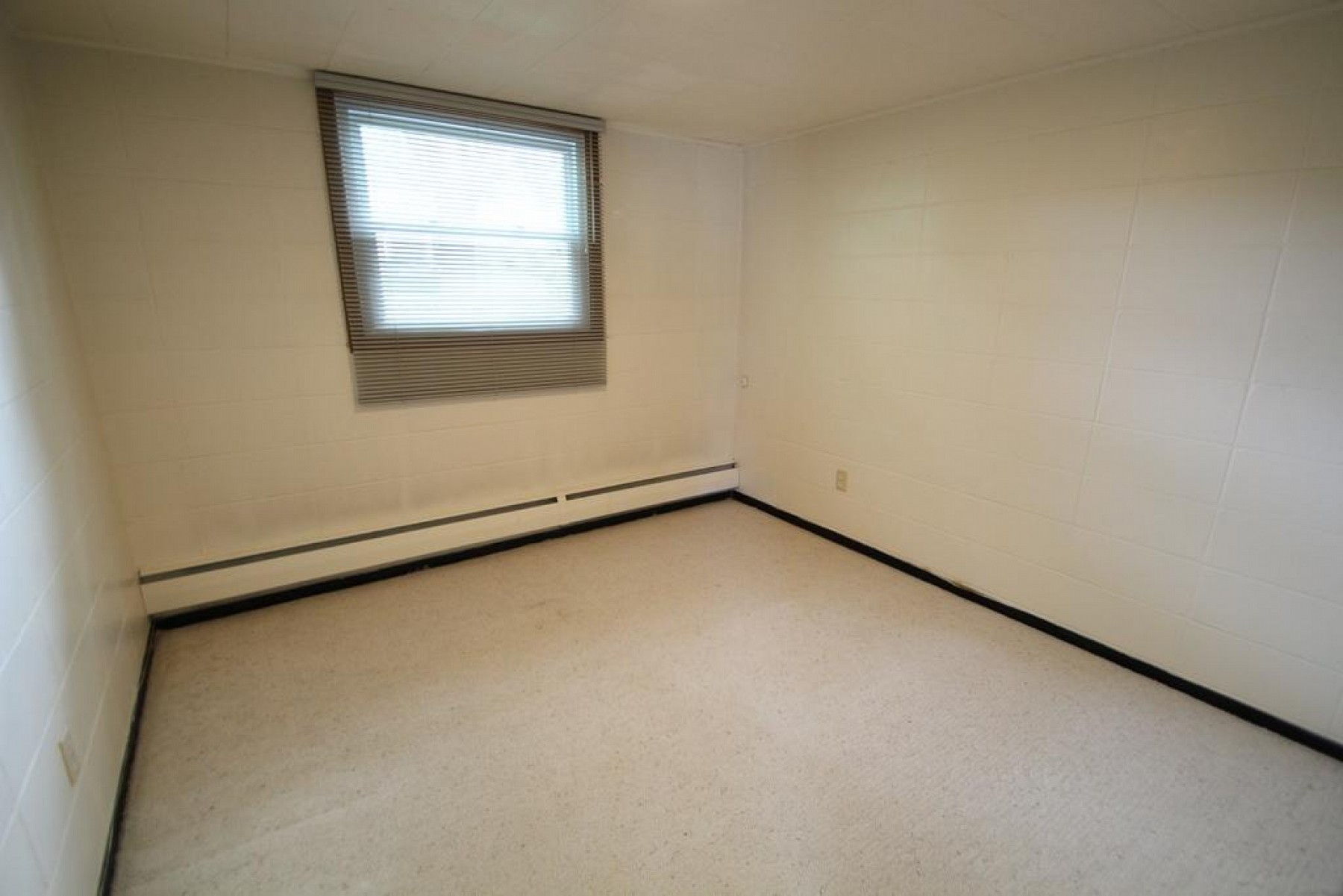 427 Dakota Avenue, Brookings, SD 57006