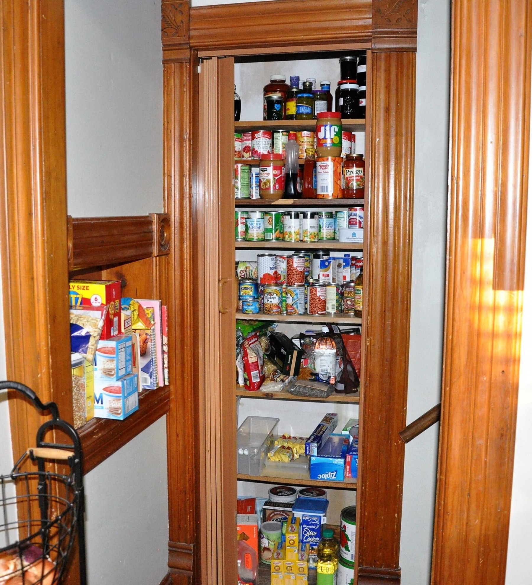 110 E 1st Avenue, Flandreau, SD 57028