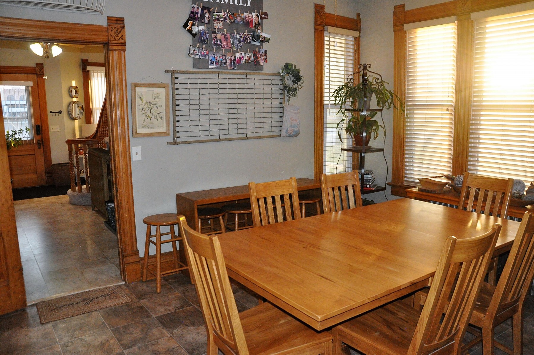 110 E 1st Avenue, Flandreau, SD 57028