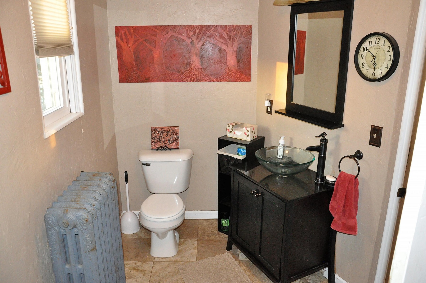 110 E 1st Avenue, Flandreau, SD 57028