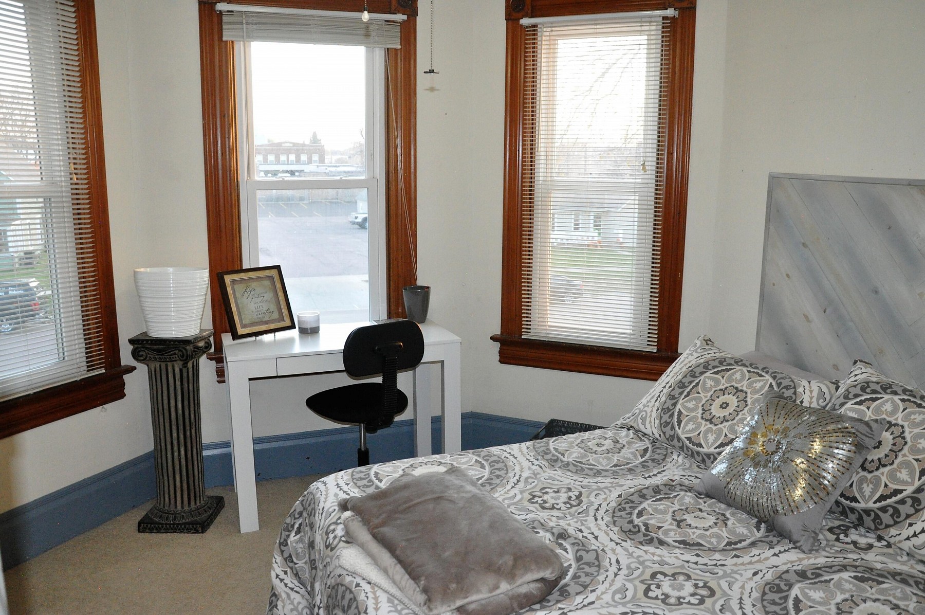 110 E 1st Avenue, Flandreau, SD 57028