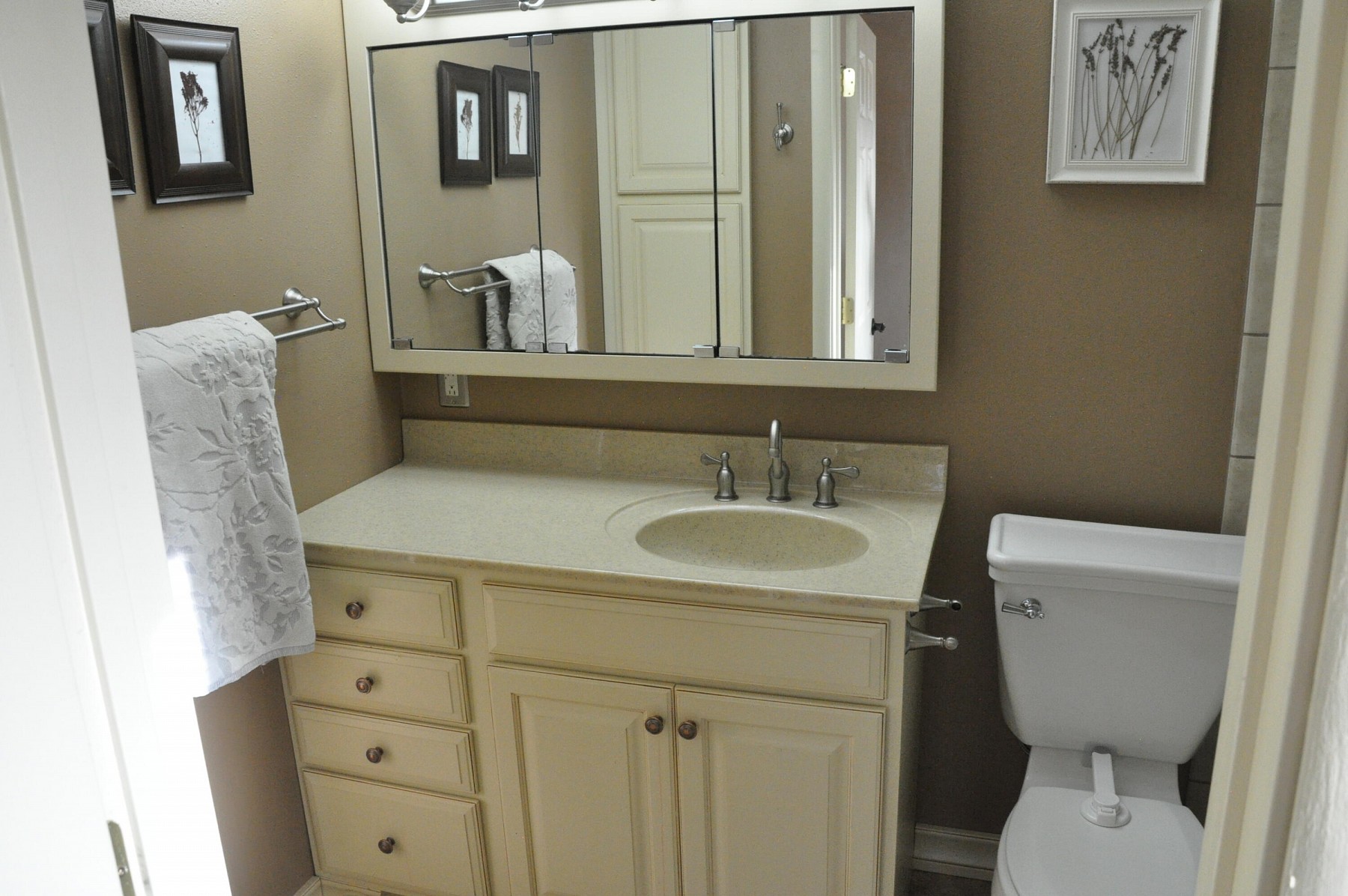 2105 Derdall Drive, Brookings, SD 57006