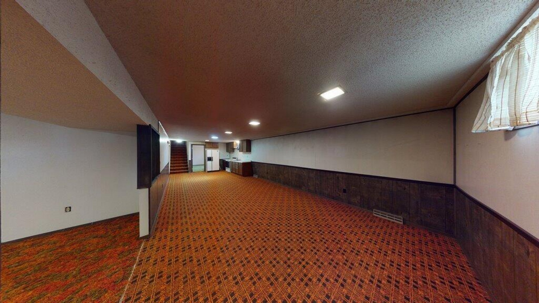 102 4th Street, Elkton, SD 57026