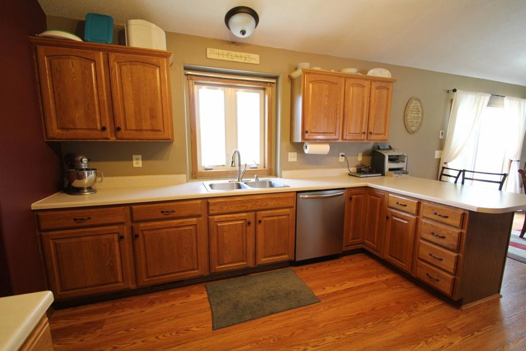 250 Heather Lane W, Brookings, SD 57006