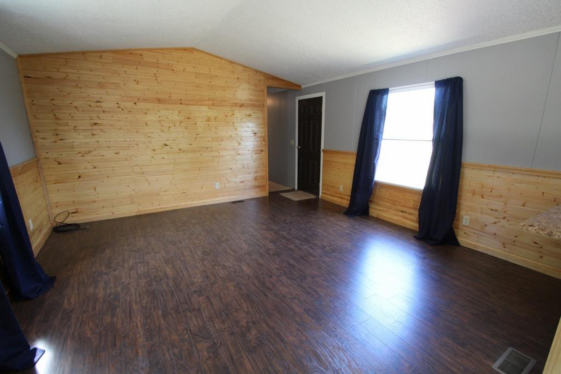 520 E, Brookings, SD 57006