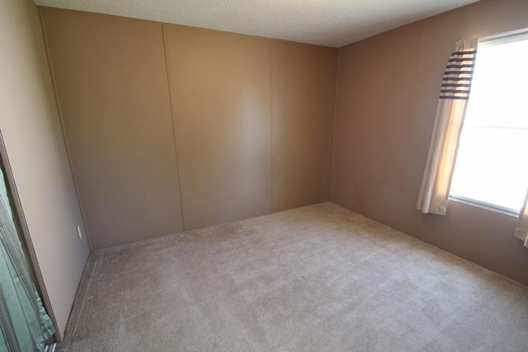 520 E, Brookings, SD 57006