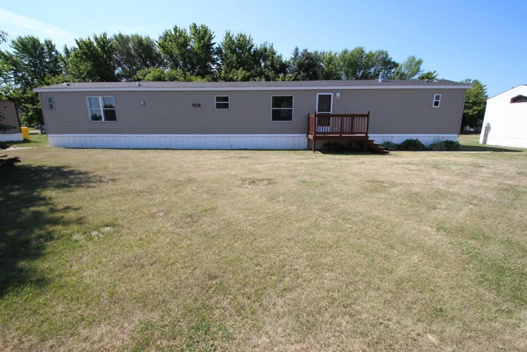 520 E, Brookings, SD 57006