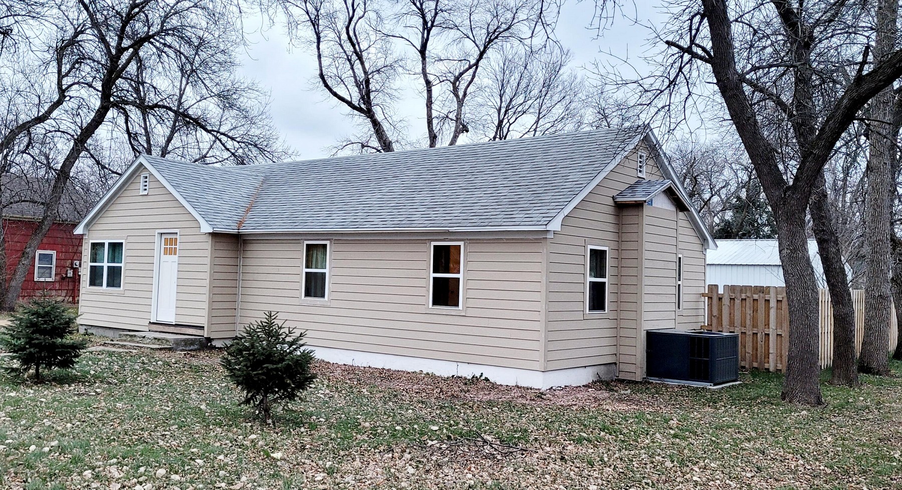 105 Main Street, White, SD 57026