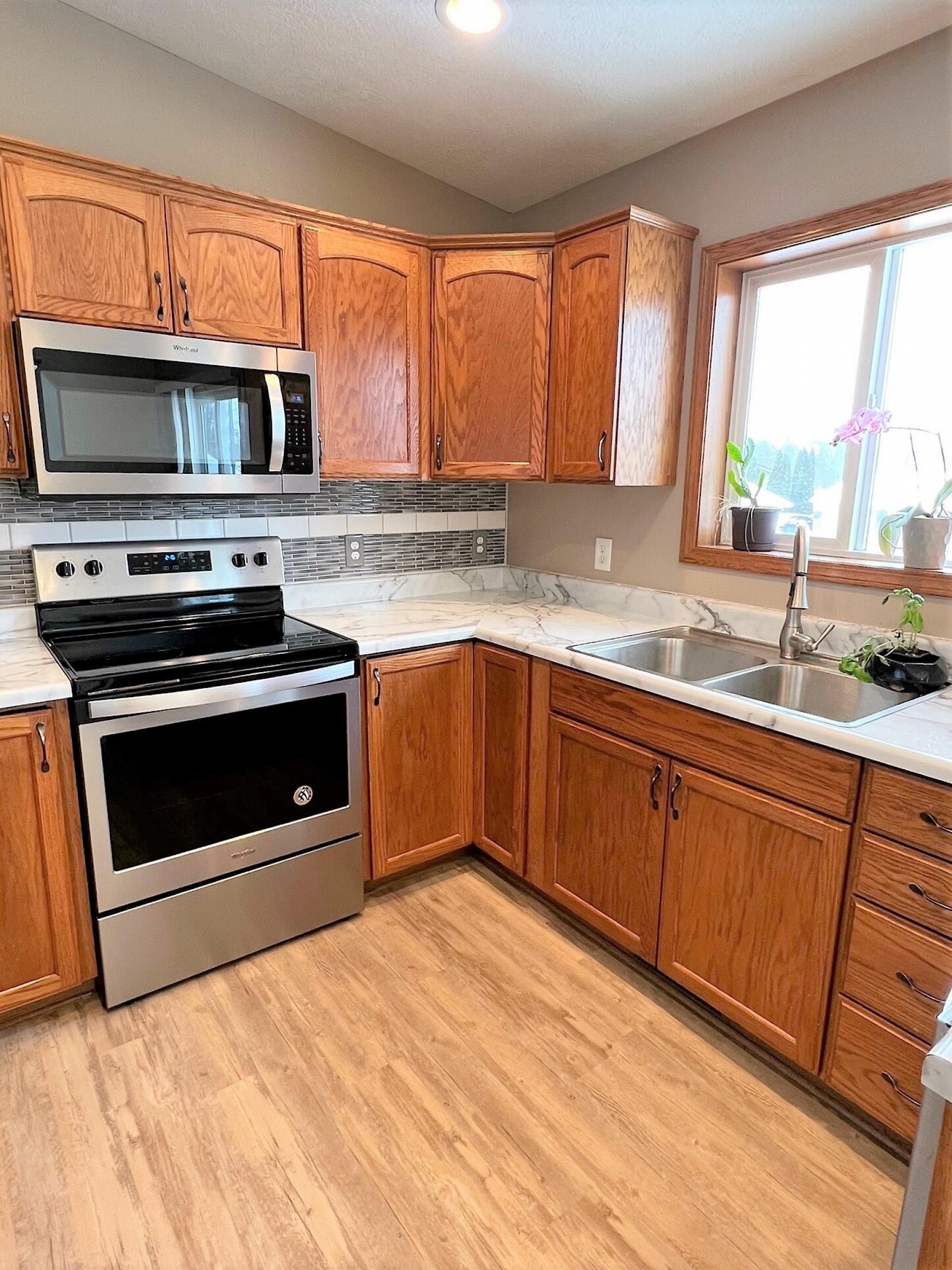 905 Broken Bow Trail, Brookings, SD 57006