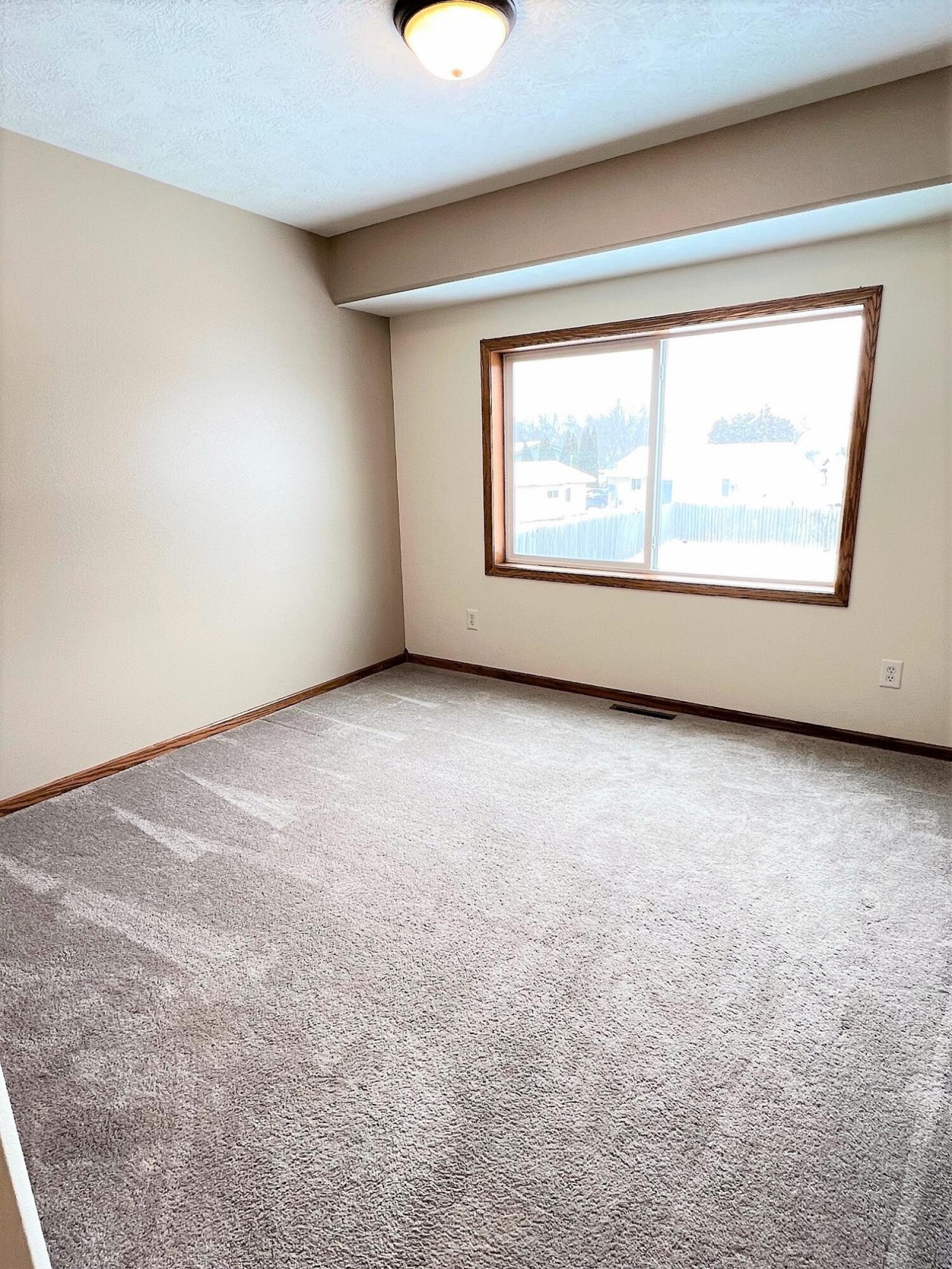 905 Broken Bow Trail, Brookings, SD 57006