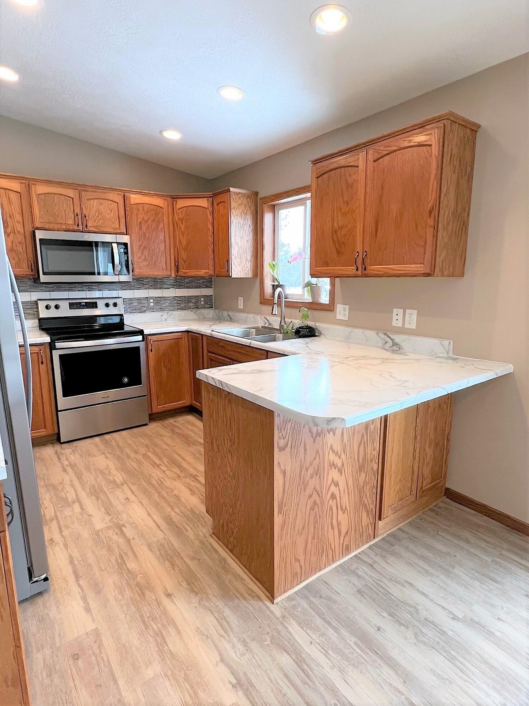 905 Broken Bow Trail, Brookings, SD 57006