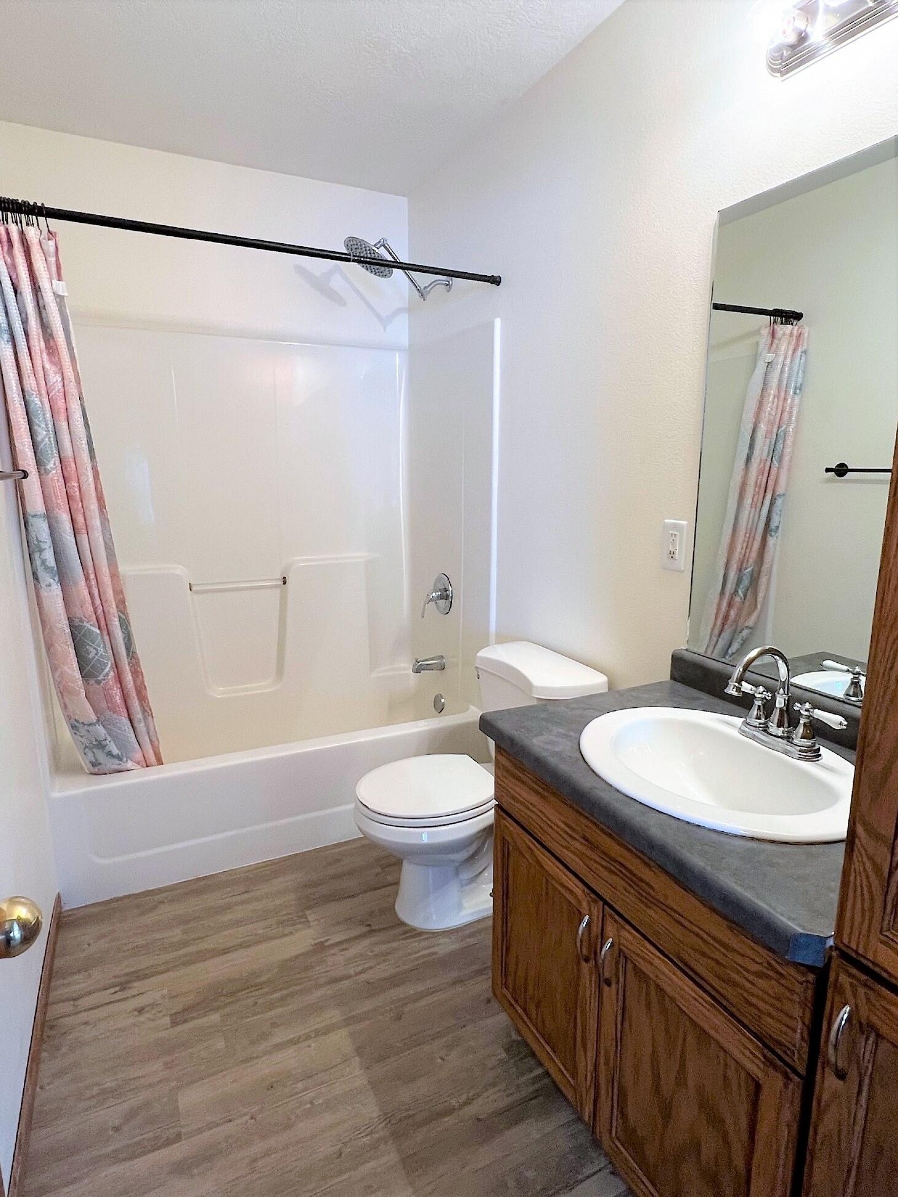 905 Broken Bow Trail, Brookings, SD 57006