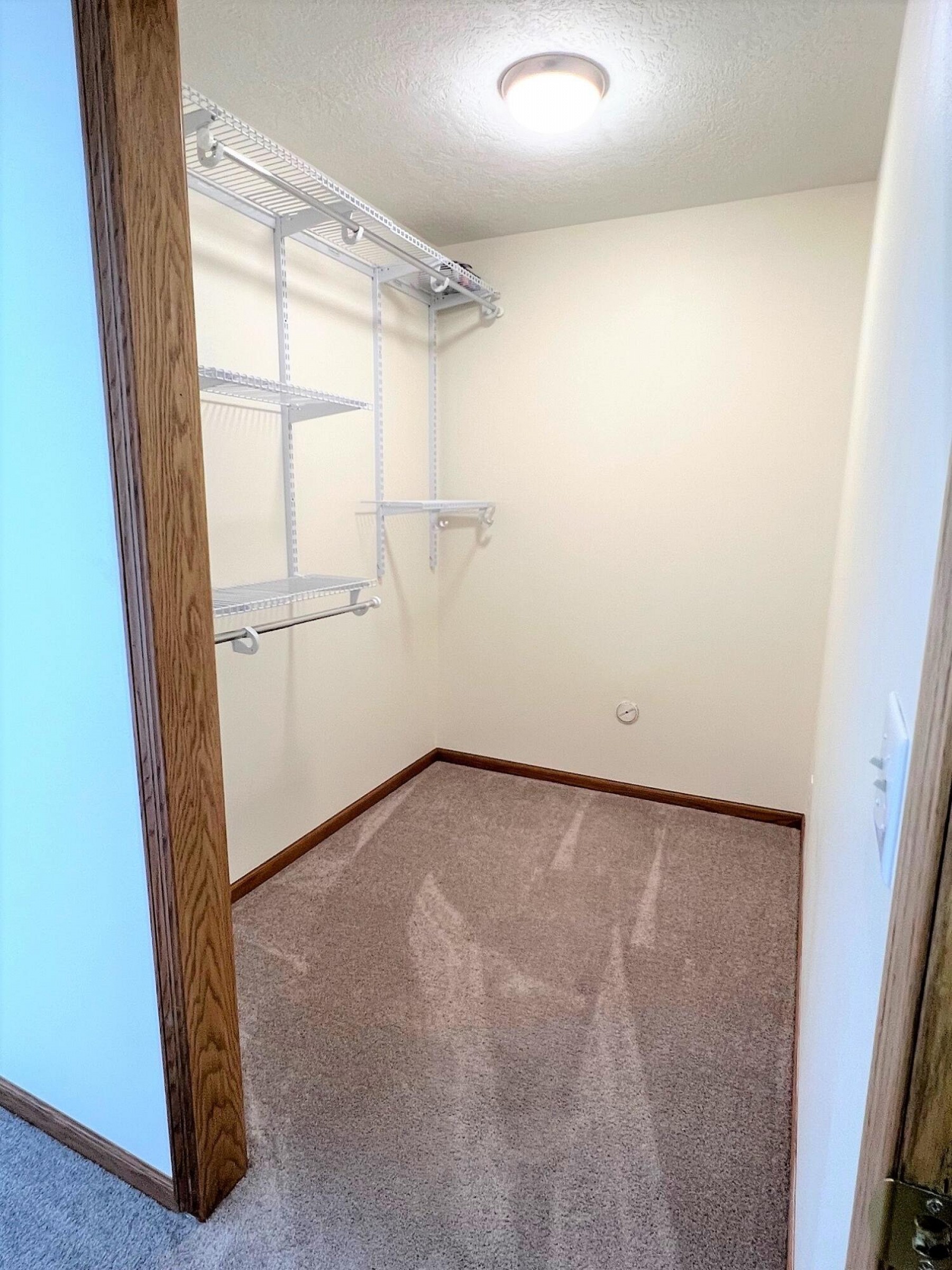 905 Broken Bow Trail, Brookings, SD 57006