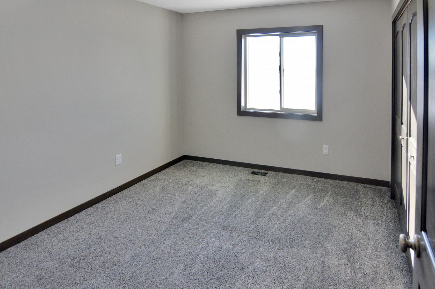 317 Lindsay Drive, Aurora, SD 57002