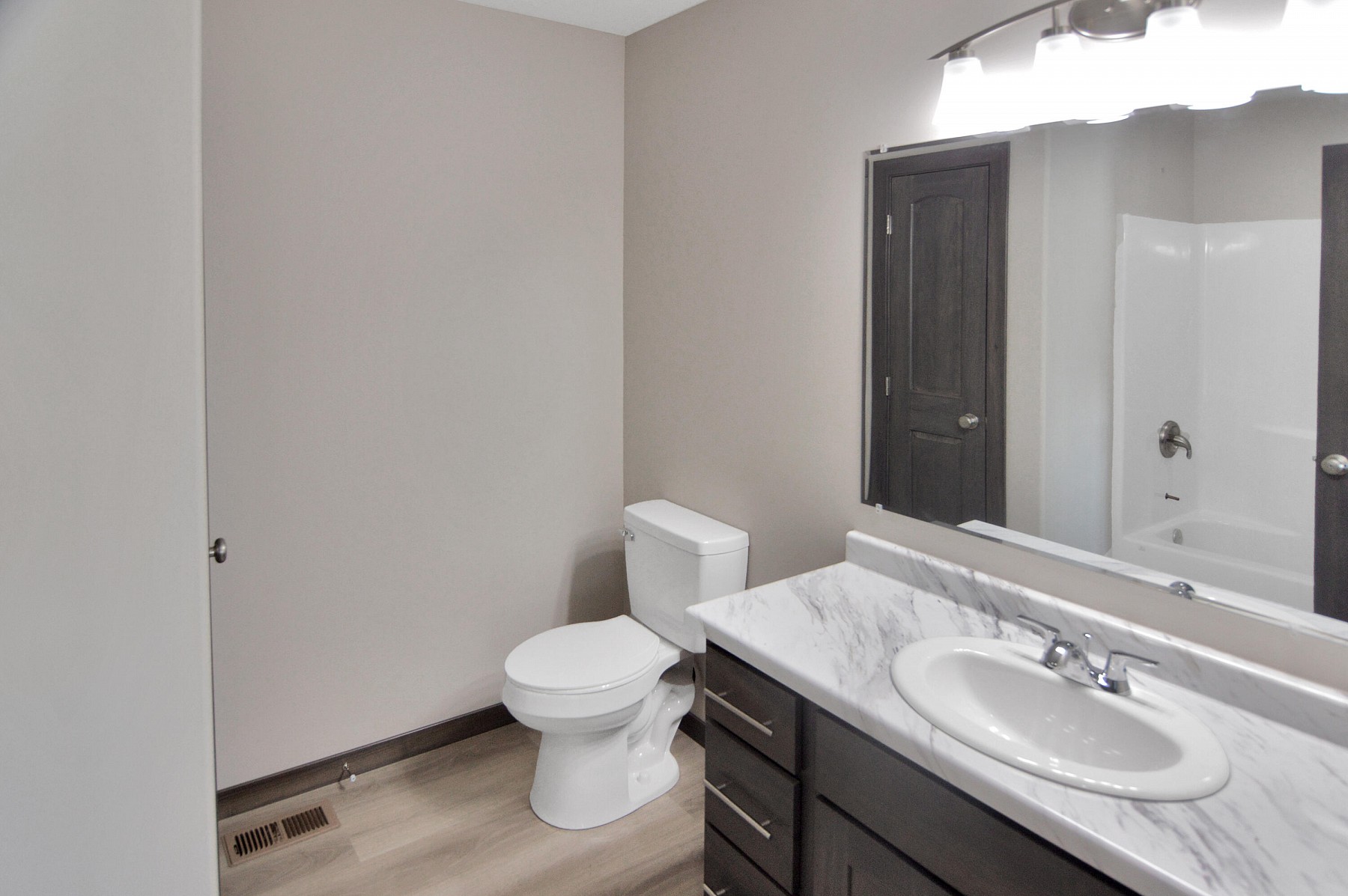 317 Lindsay Drive, Aurora, SD 57002