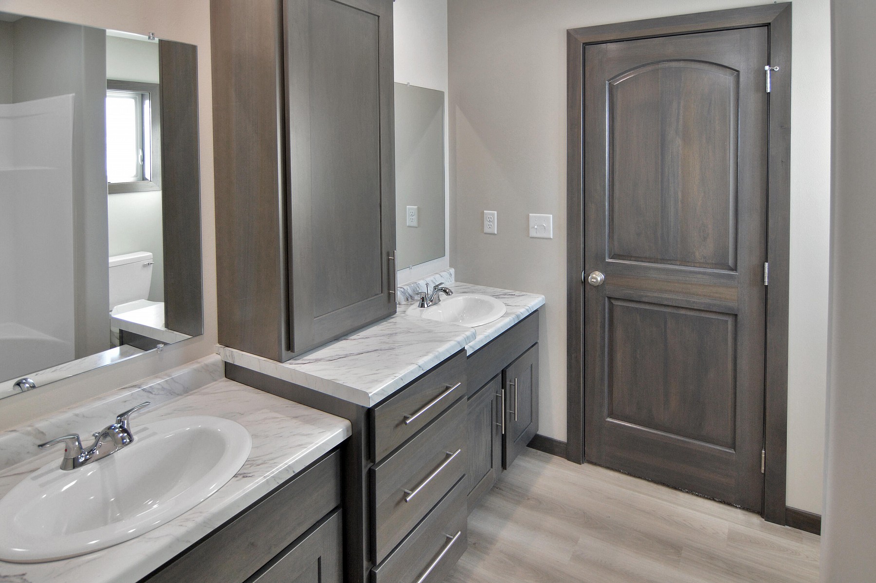 317 Lindsay Drive, Aurora, SD 57002