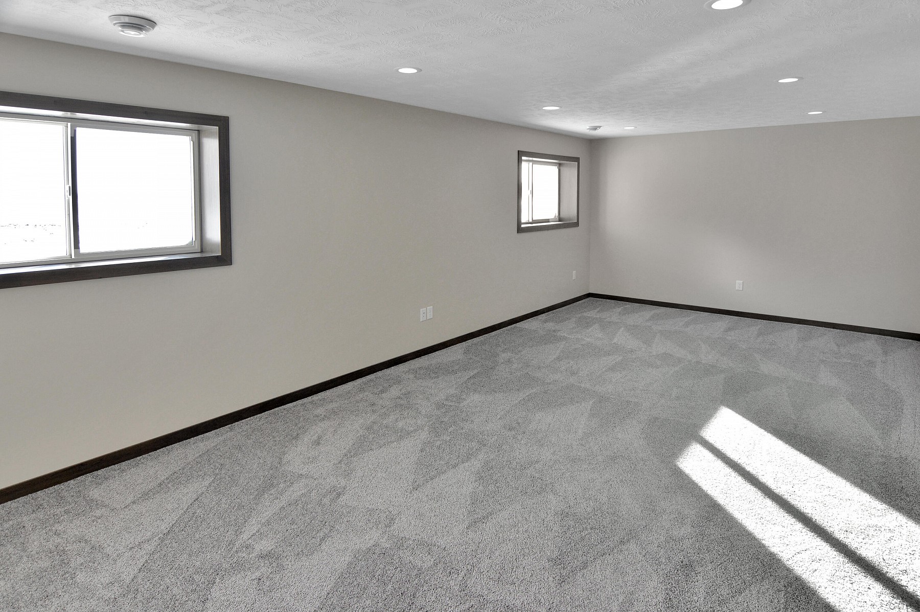 317 Lindsay Drive, Aurora, SD 57002