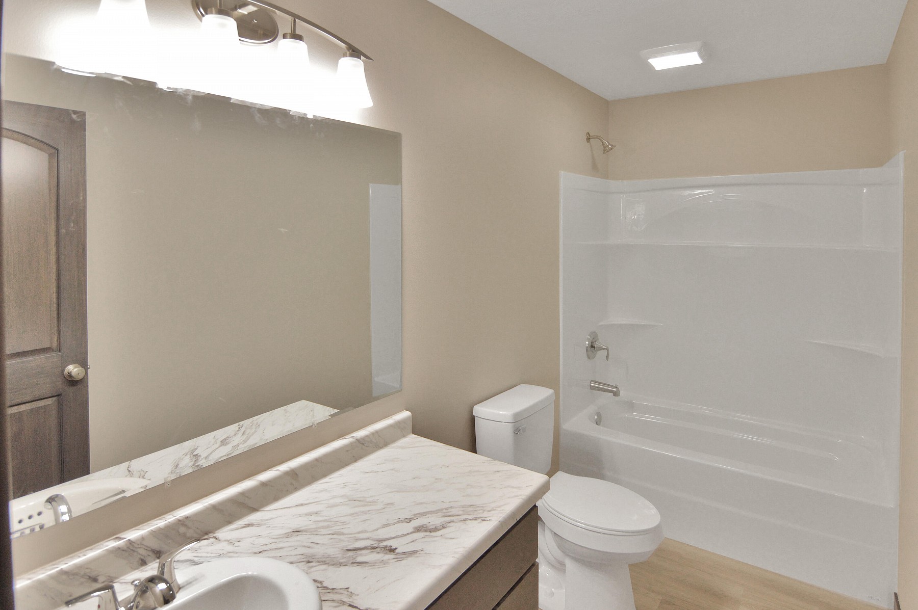 317 Lindsay Drive, Aurora, SD 57002