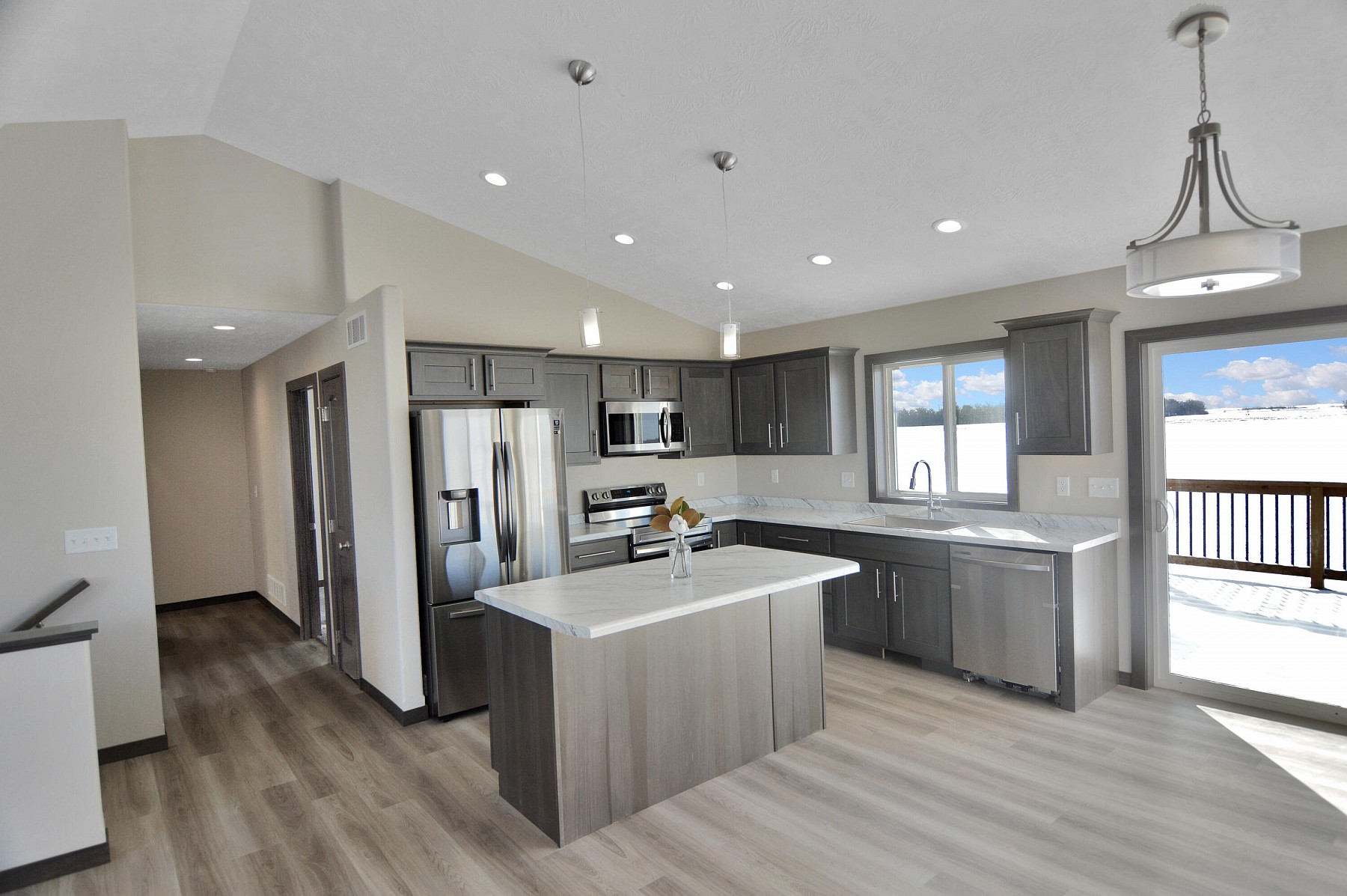 317 Lindsay Drive, Aurora, SD 57002