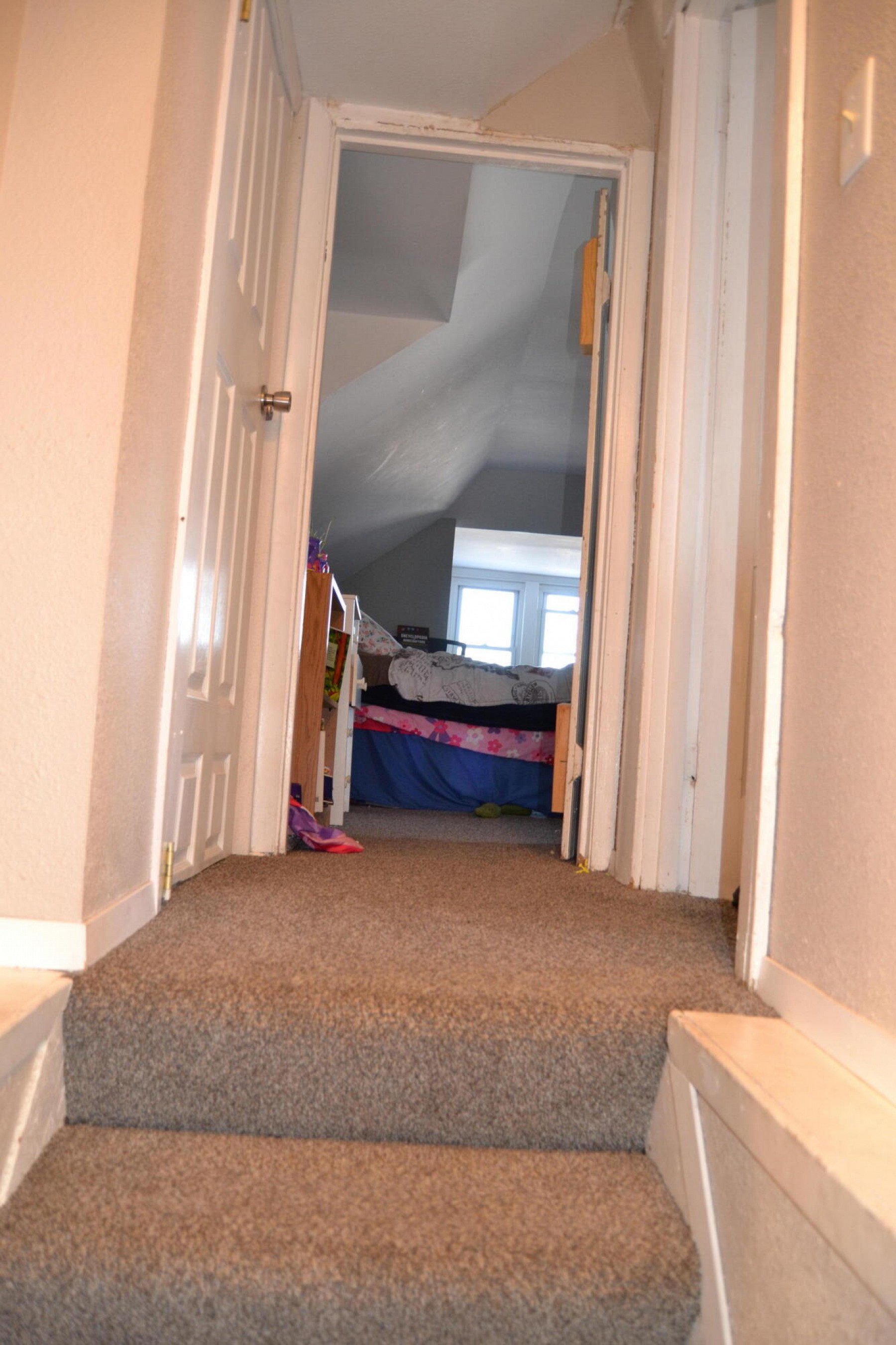 206 4th Street, Brookings, SD 57006