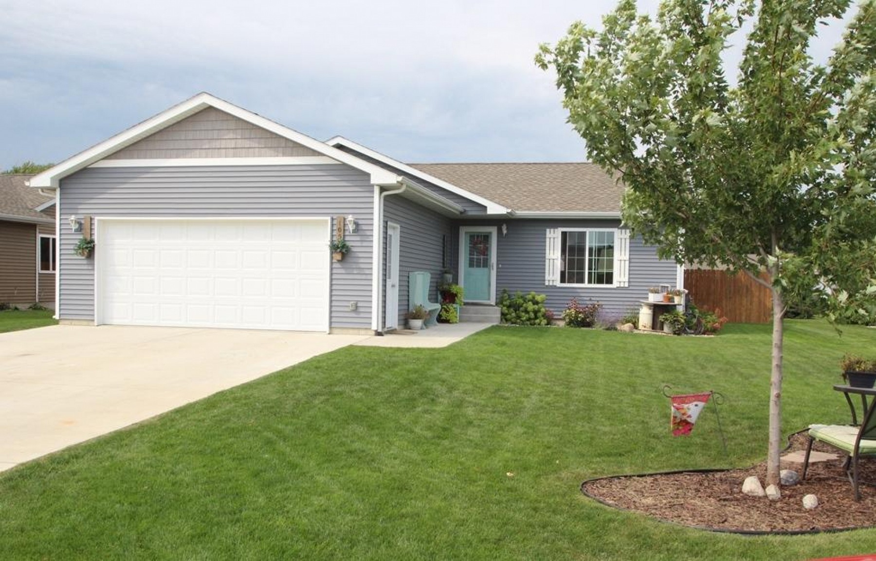 105 Brody Avenue, Volga, SD 57071