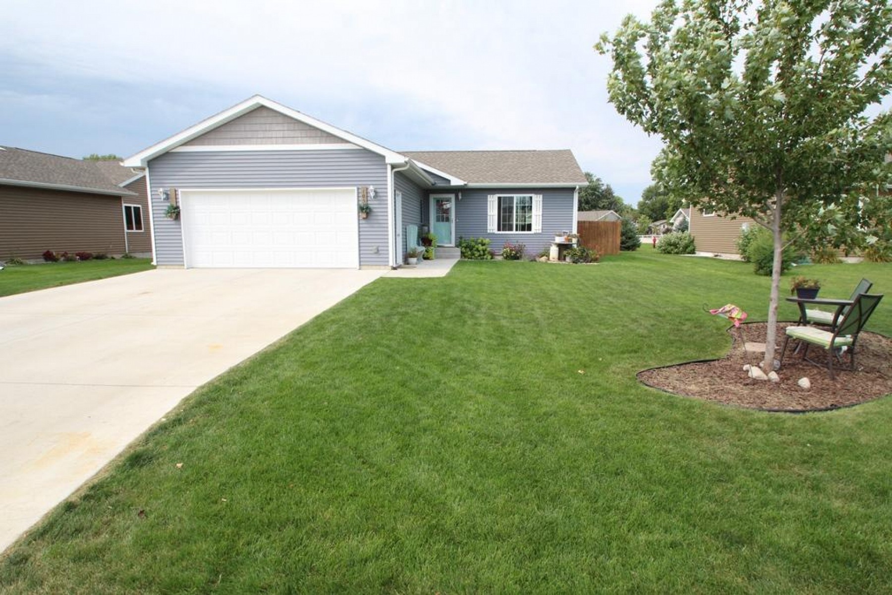 105 Brody Avenue, Volga, SD 57071