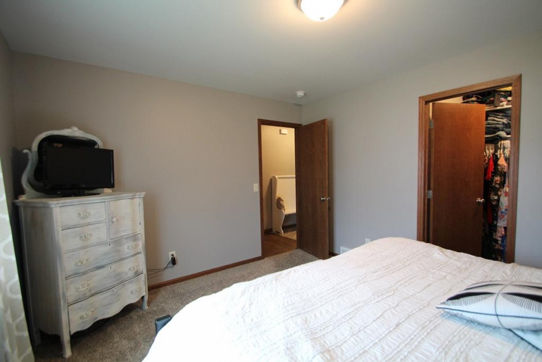 105 Brody Avenue, Volga, SD 57071