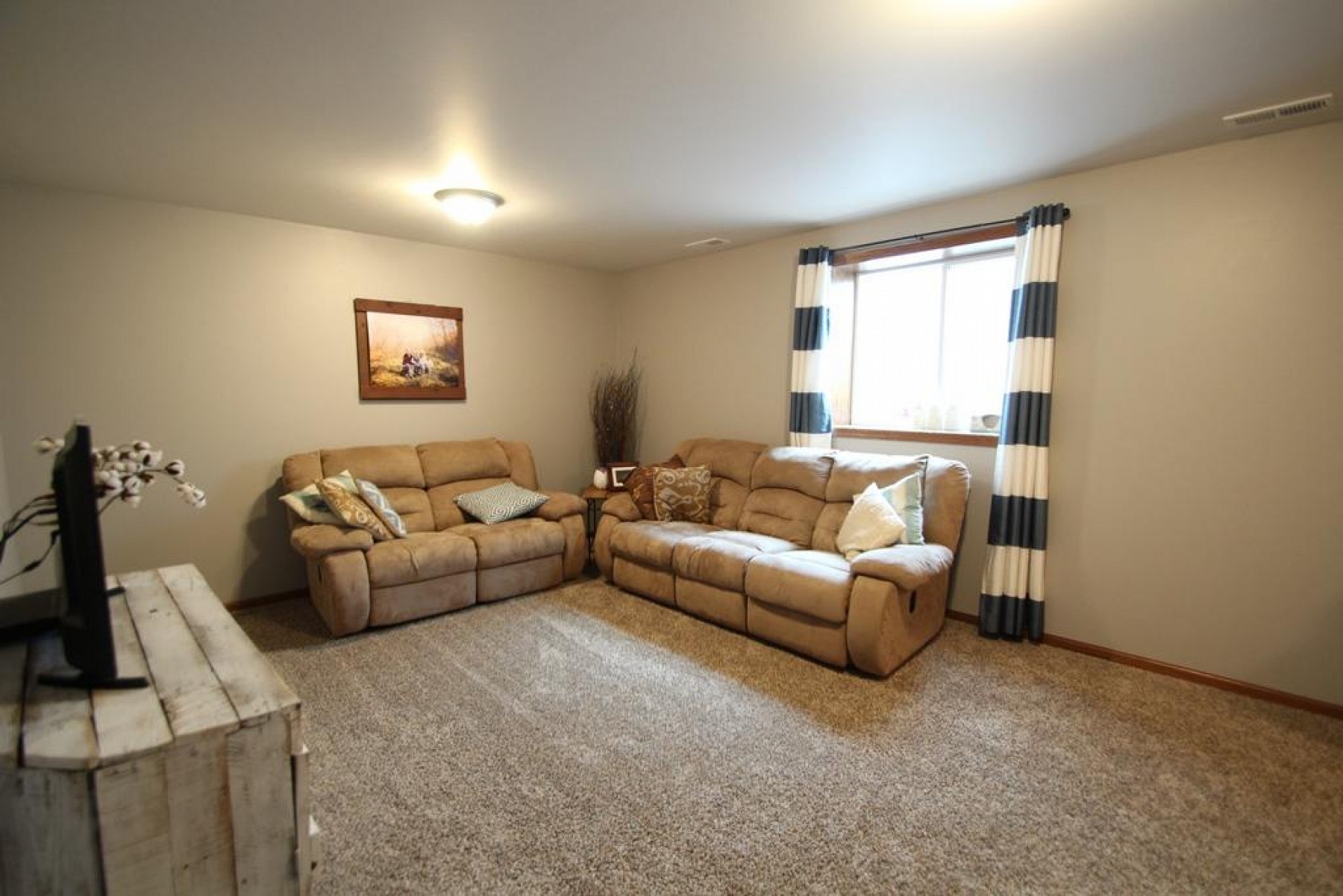 105 Brody Avenue, Volga, SD 57071