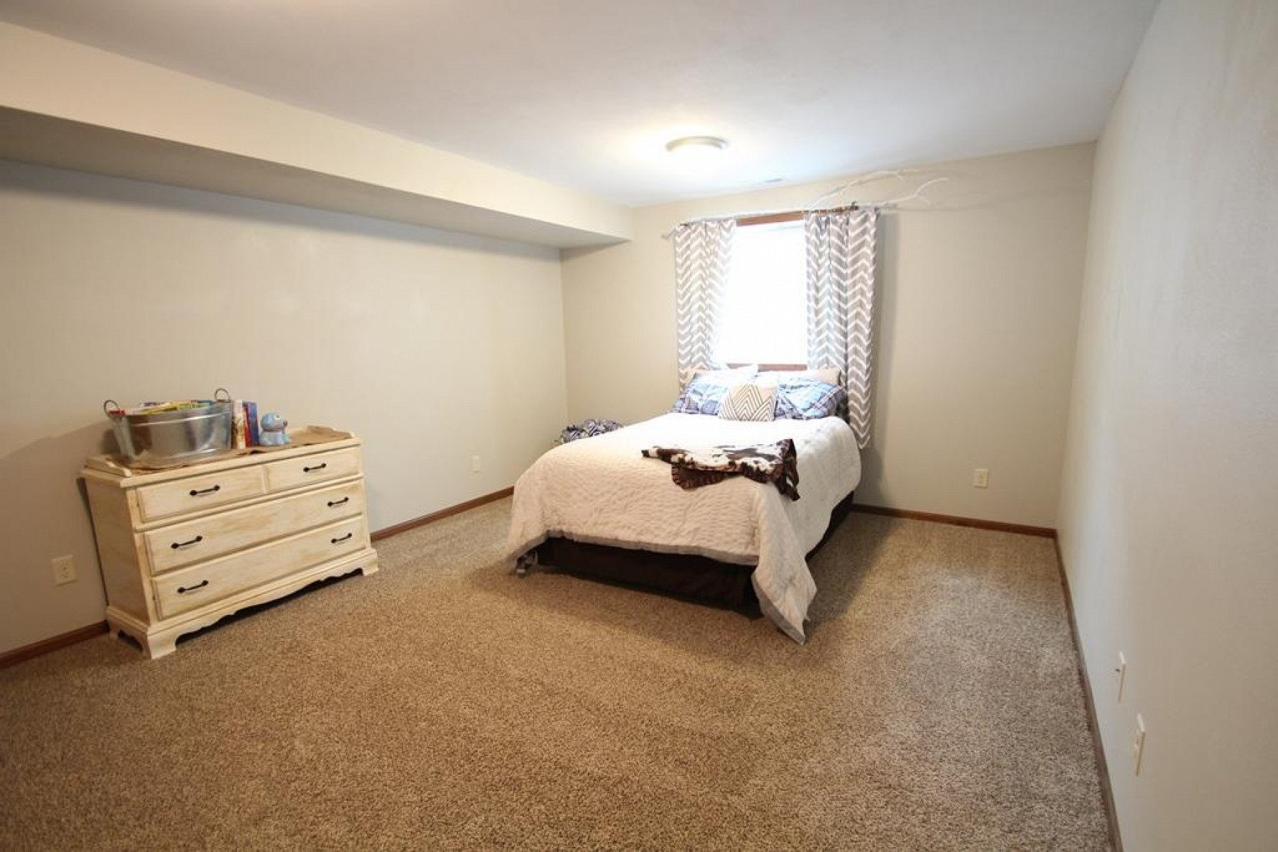 105 Brody Avenue, Volga, SD 57071