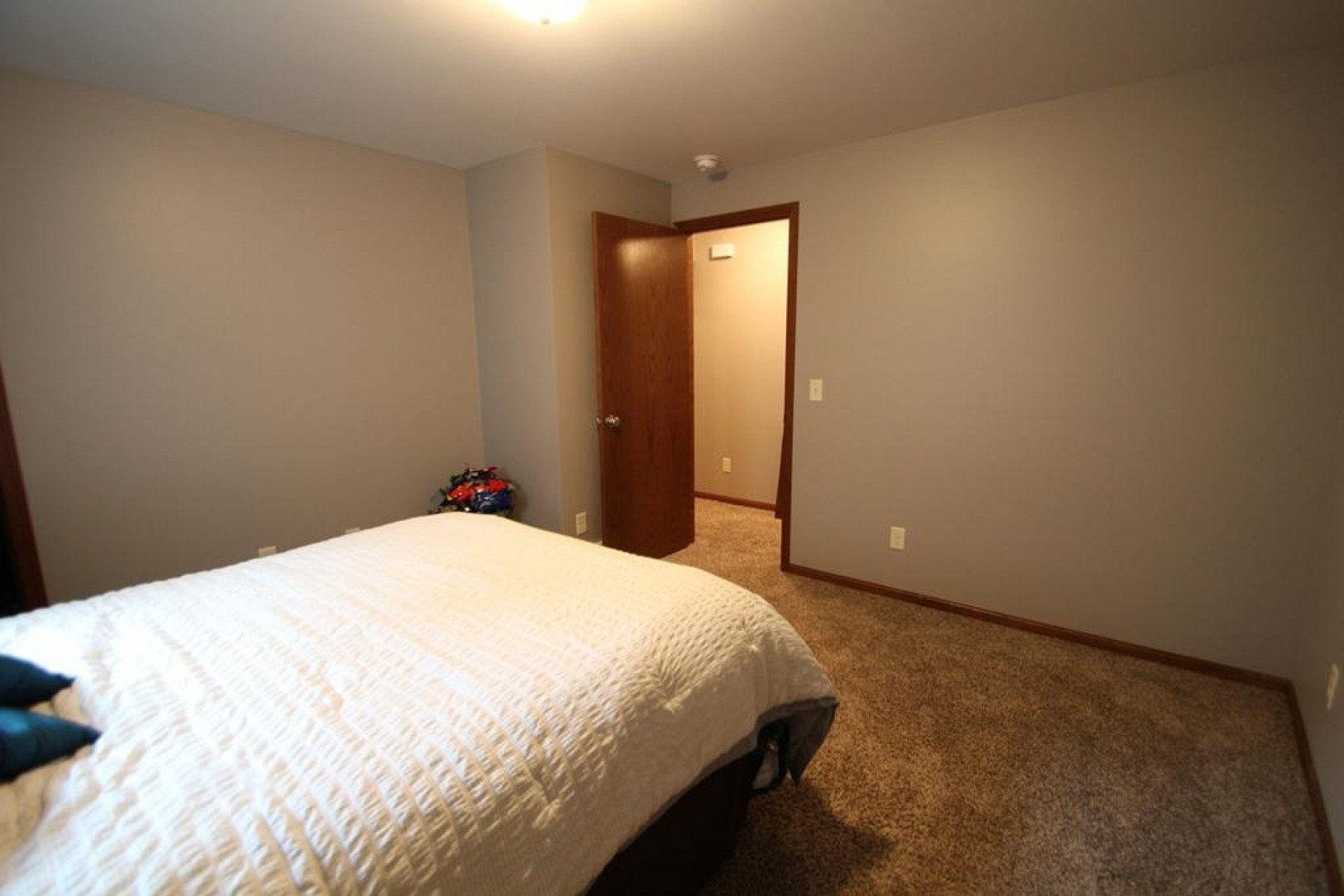 105 Brody Avenue, Volga, SD 57071