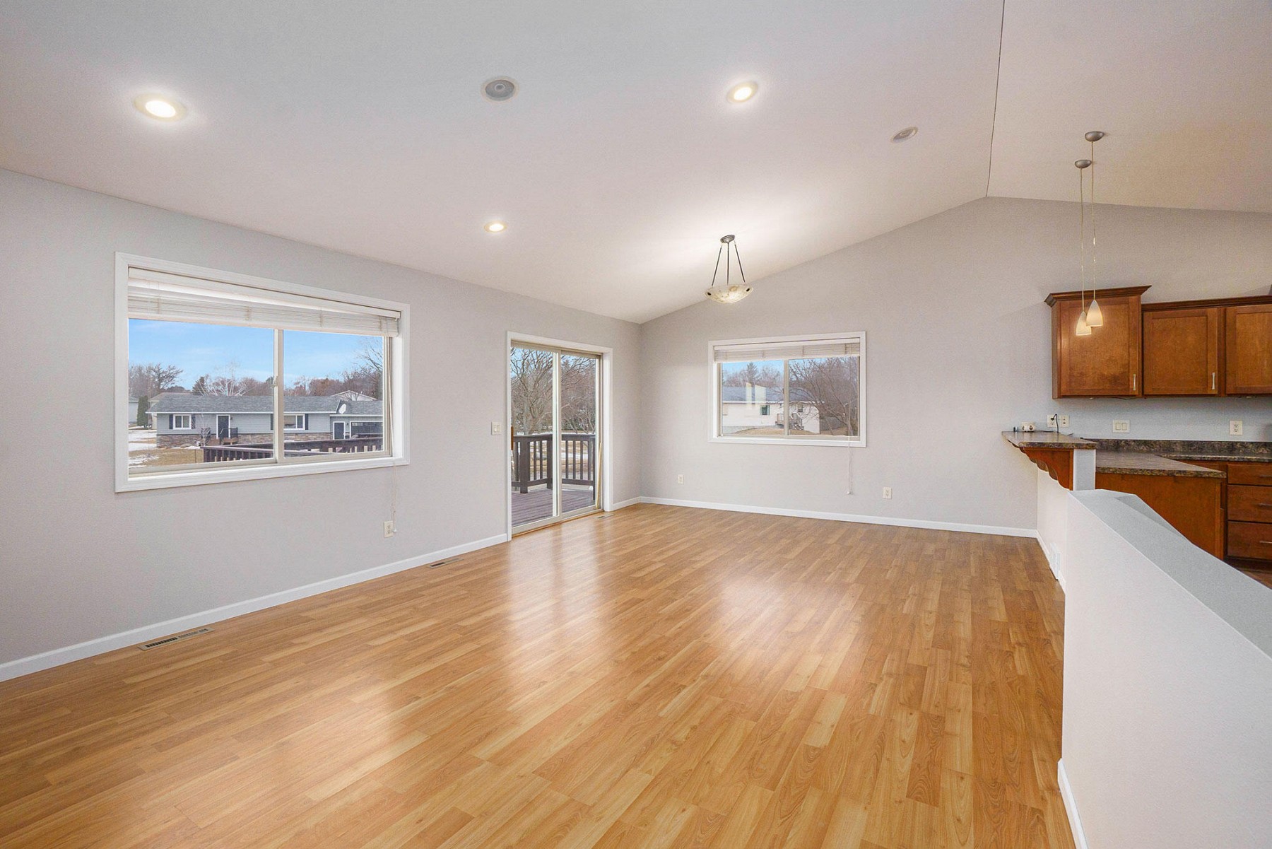 400 Wren Circle, Brookings, SD 57006