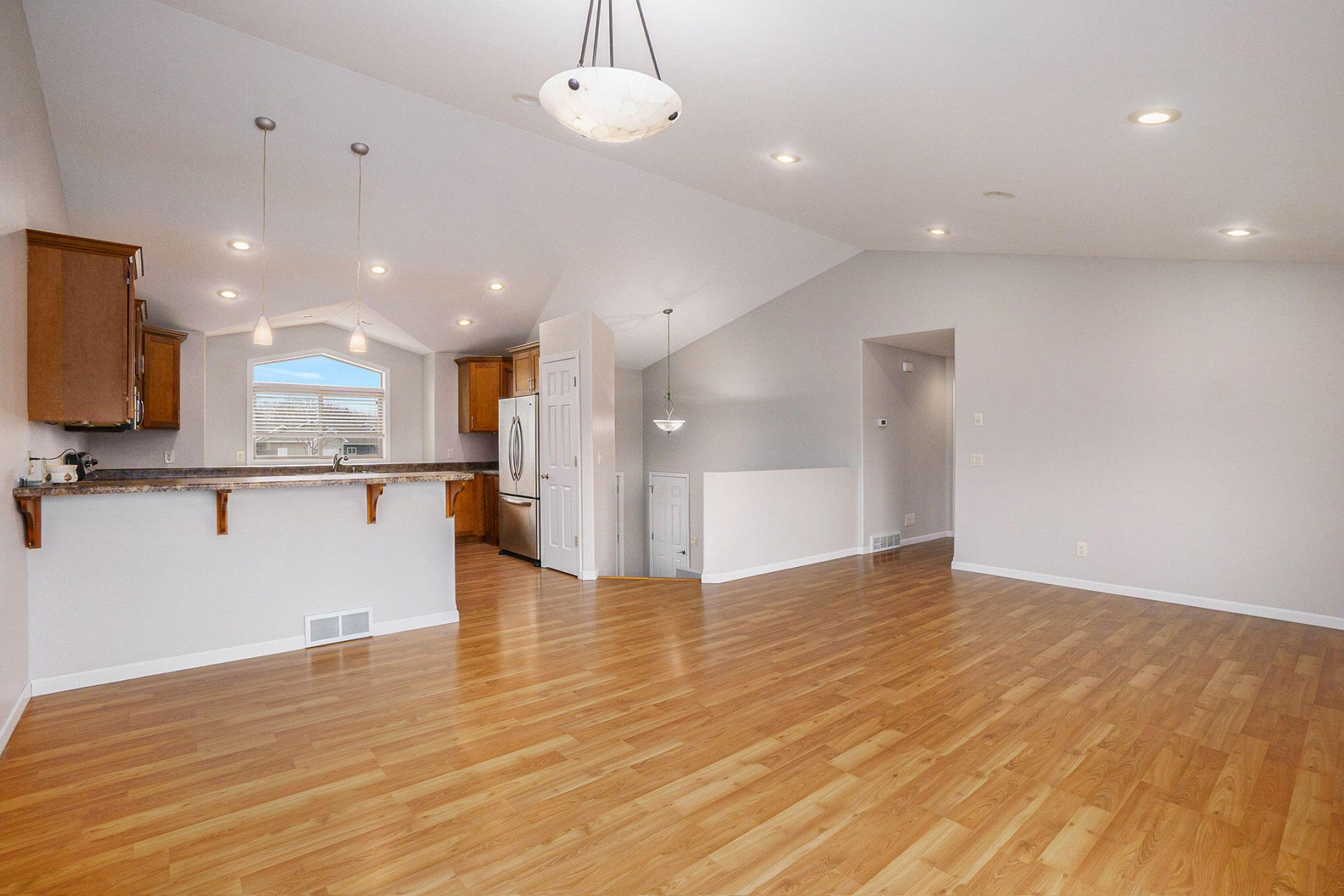 400 Wren Circle, Brookings, SD 57006