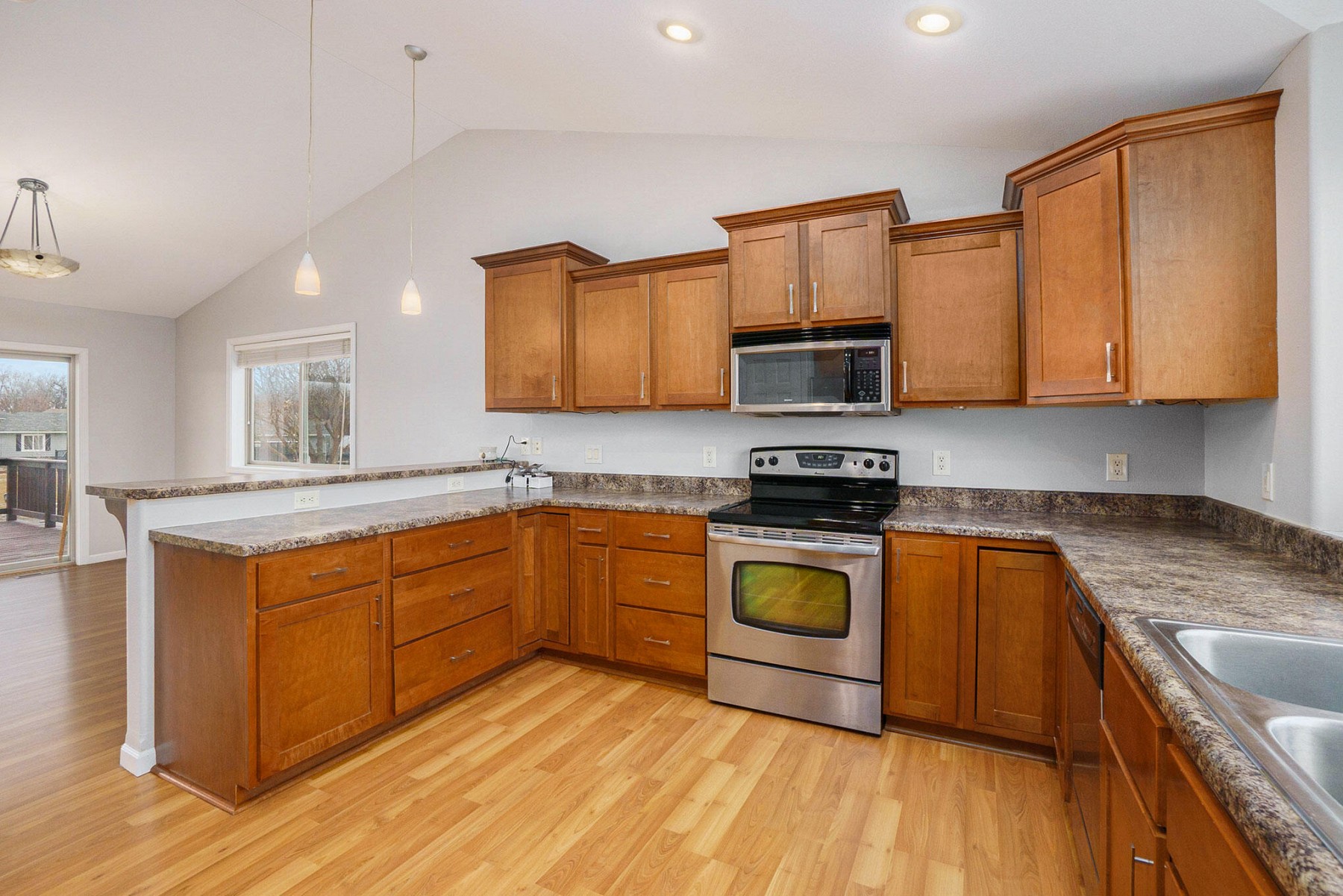 400 Wren Circle, Brookings, SD 57006