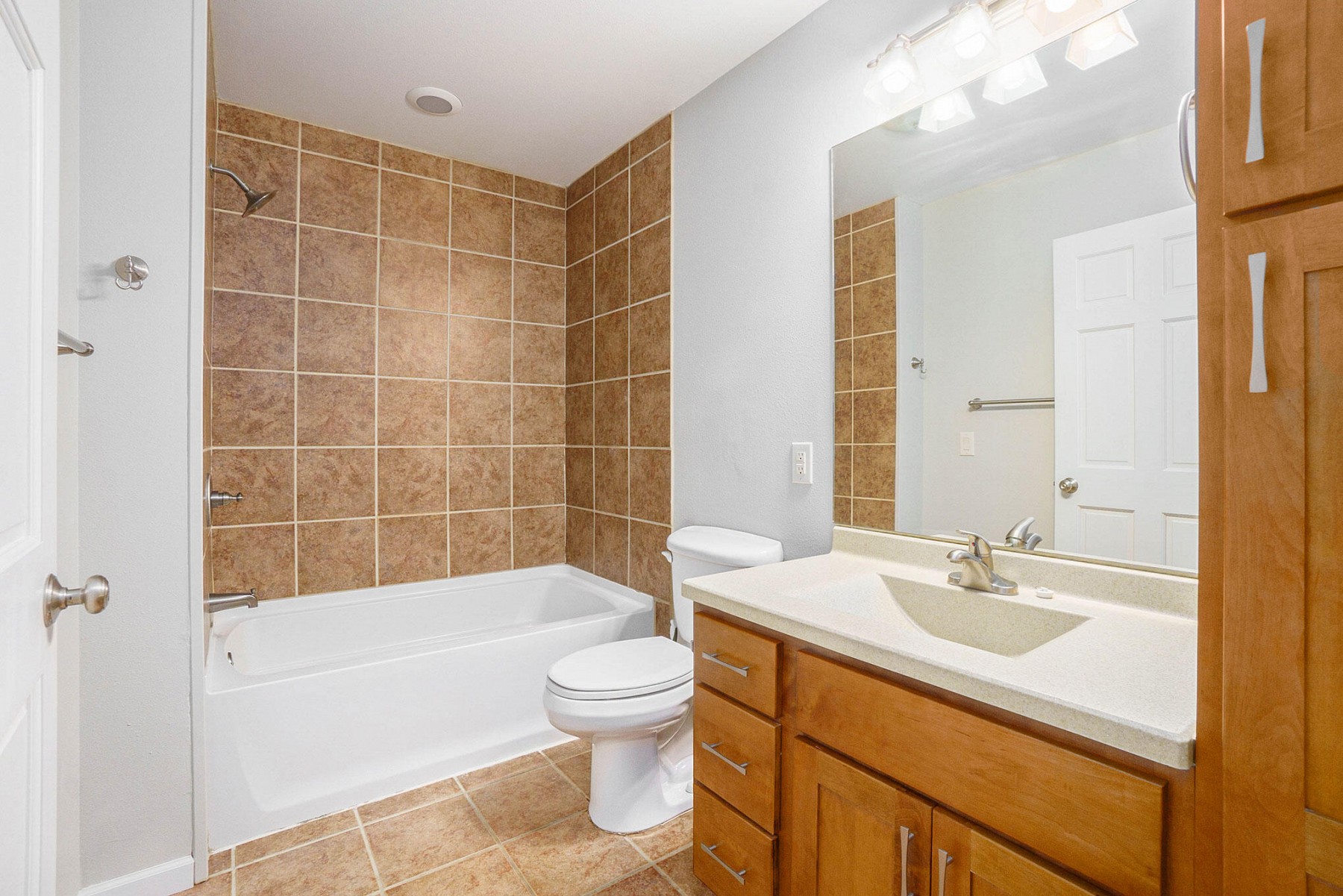 400 Wren Circle, Brookings, SD 57006