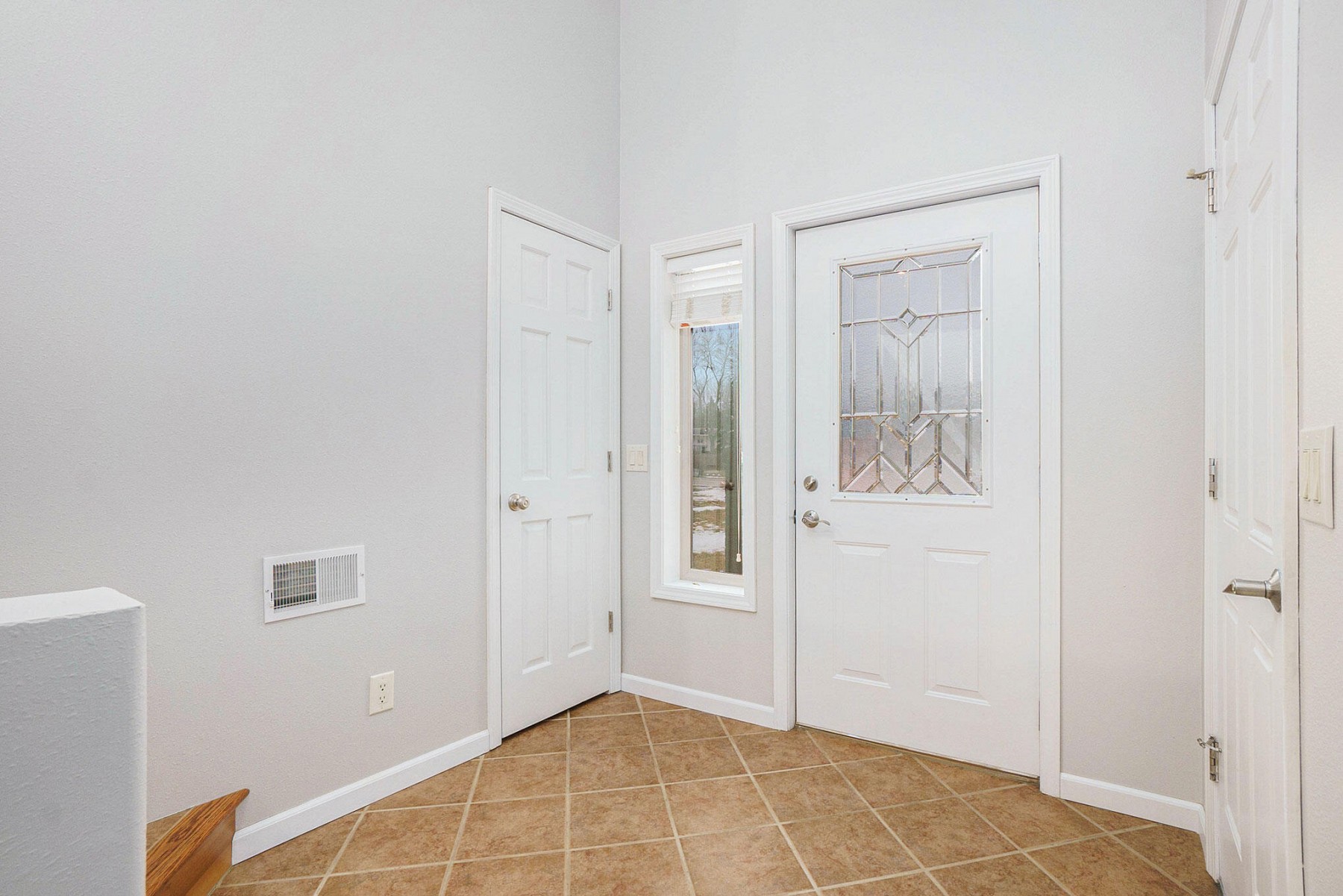 400 Wren Circle, Brookings, SD 57006