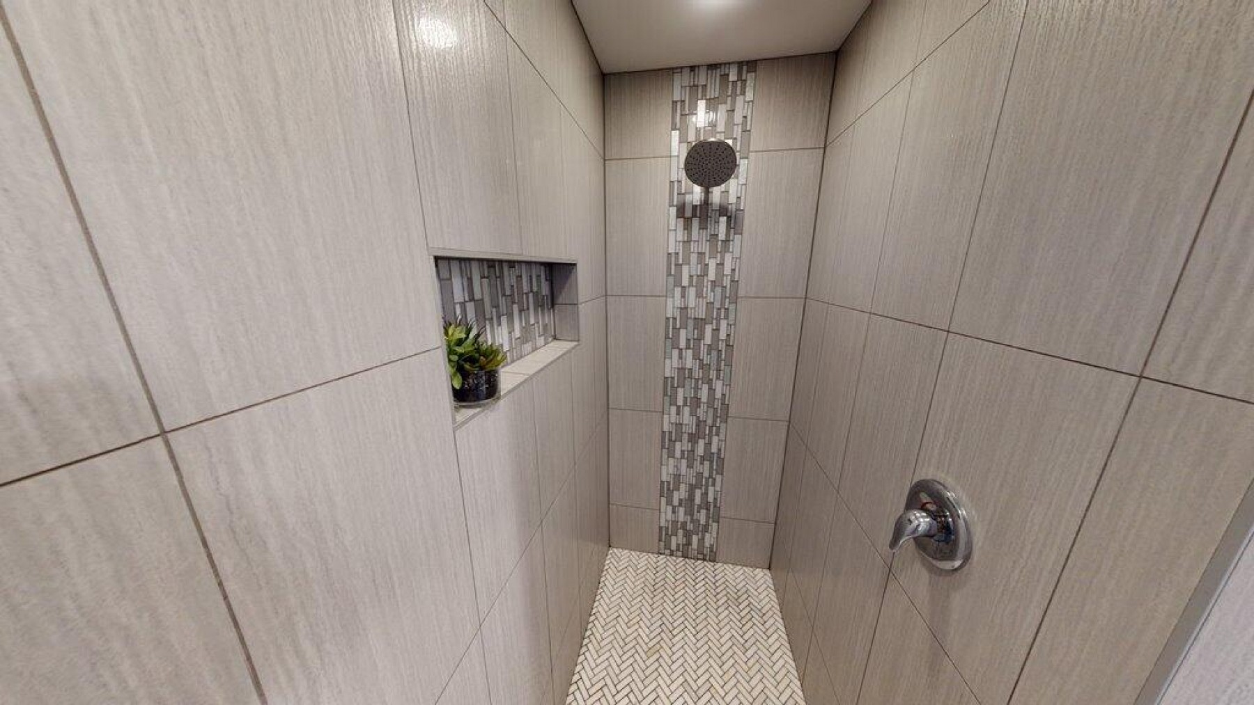 1828 Tanbury Lane, Brookings, SD 57006