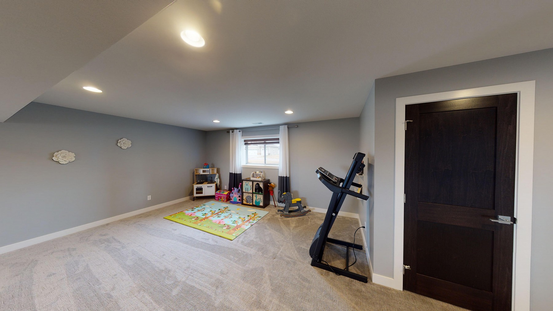 1828 Tanbury Lane, Brookings, SD 57006