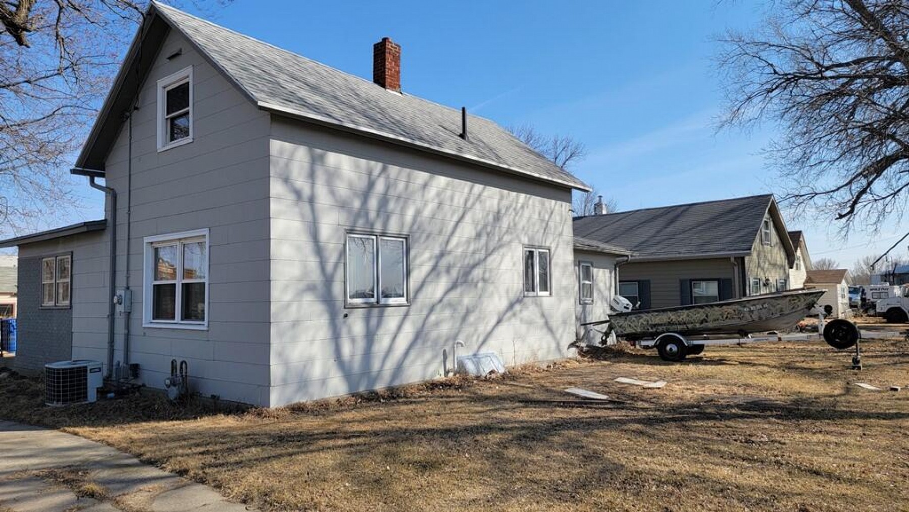 105 3rd Street NW, Lake Preston, SD 57249