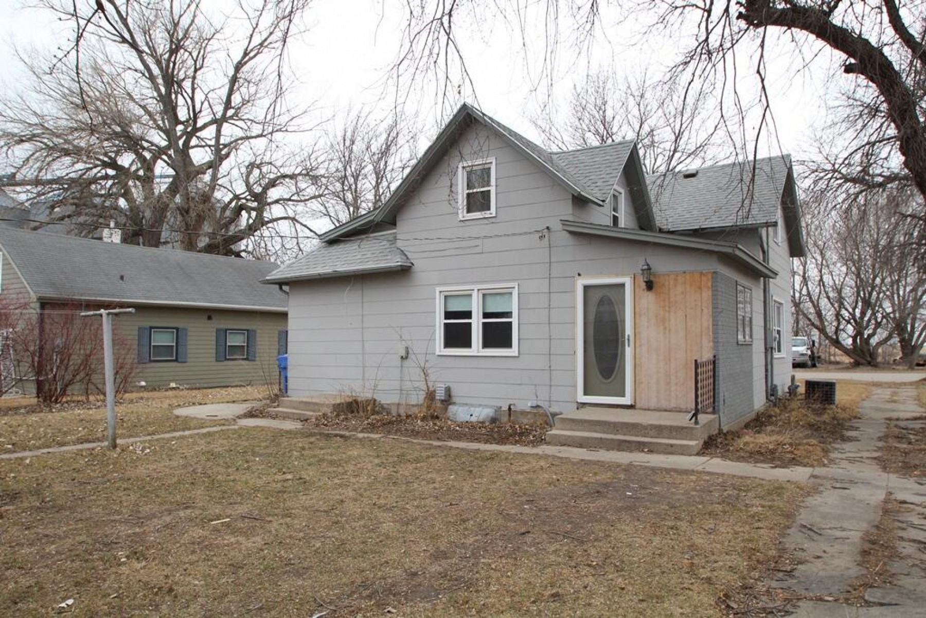 105 3rd Street NW, Lake Preston, SD 57249