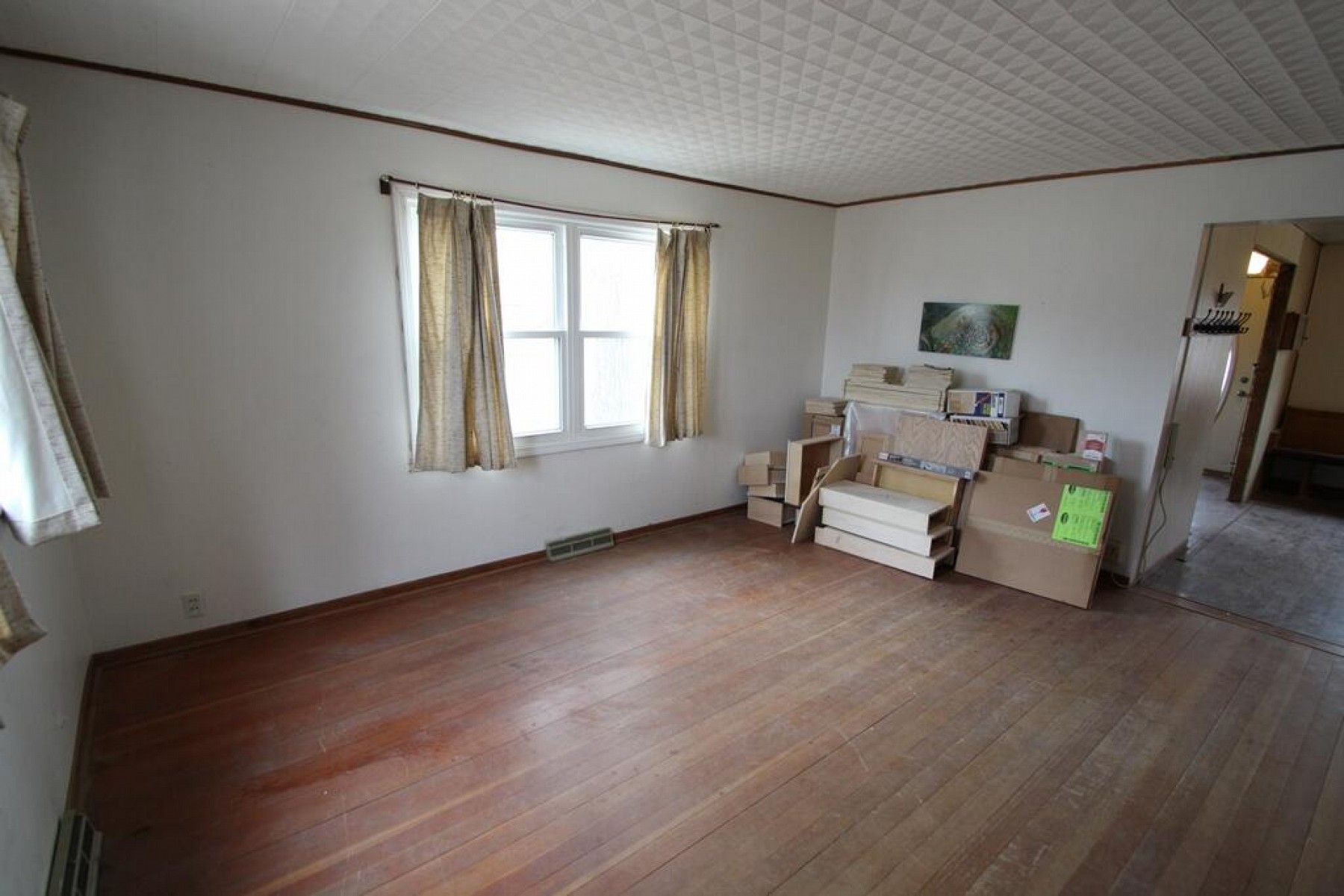 105 3rd Street NW, Lake Preston, SD 57249