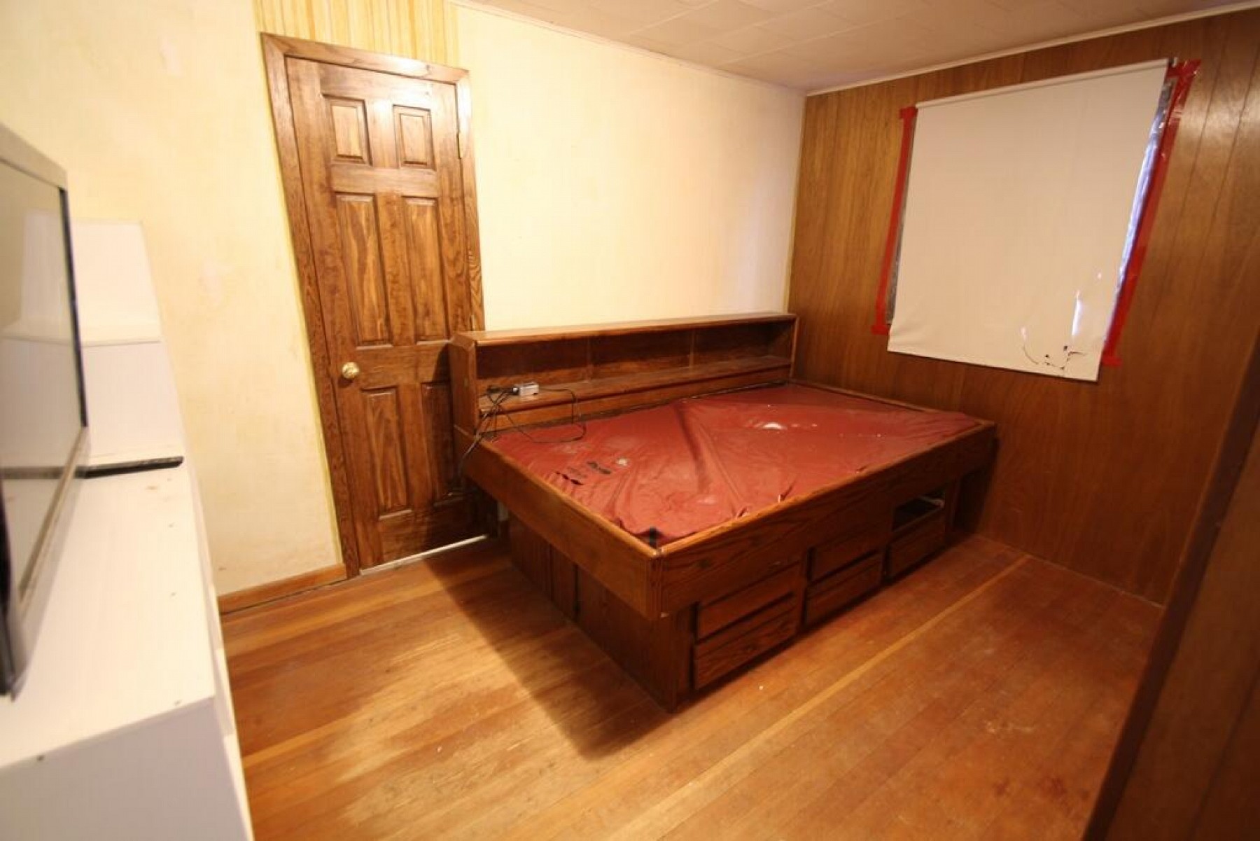 105 3rd Street NW, Lake Preston, SD 57249