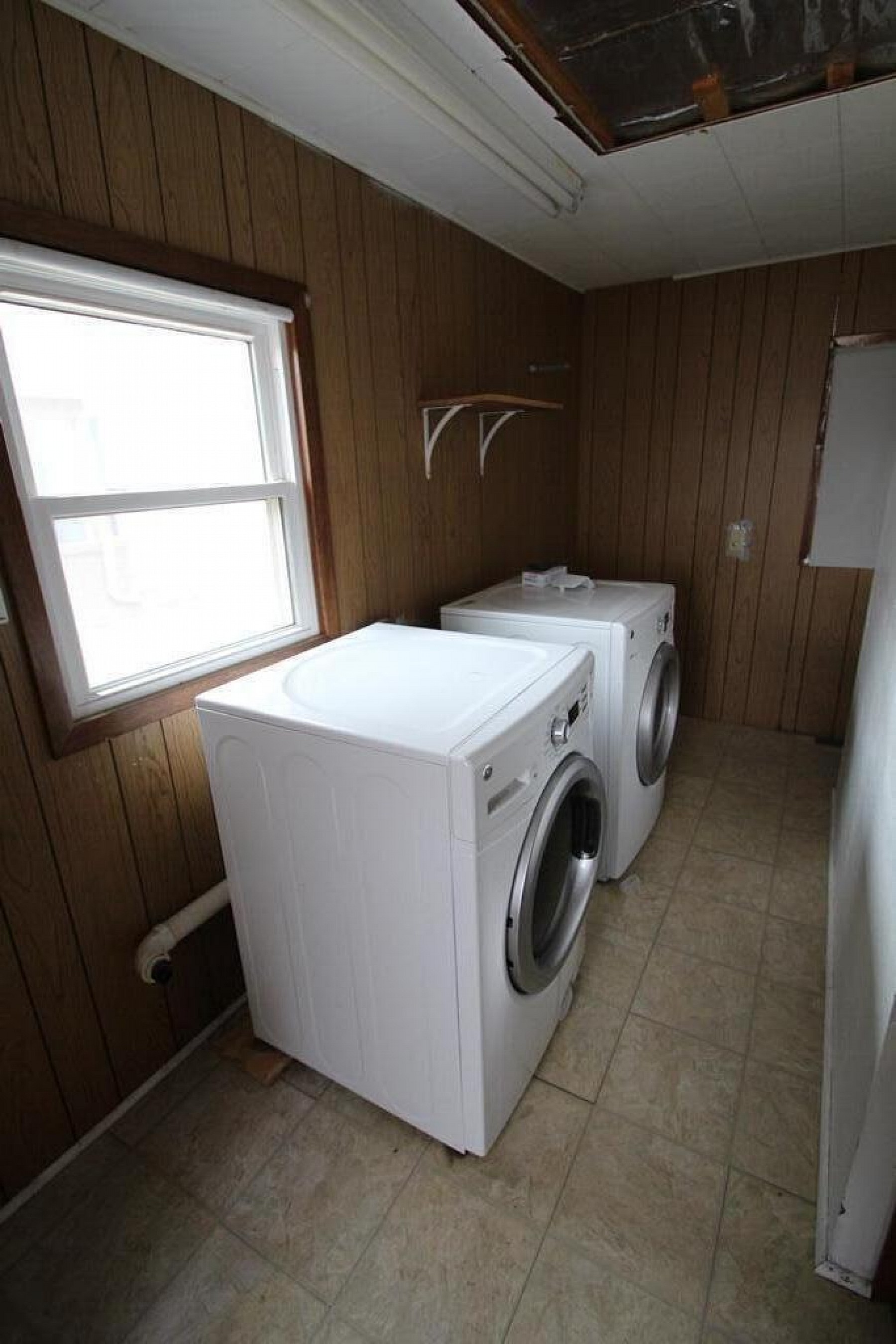 105 3rd Street NW, Lake Preston, SD 57249