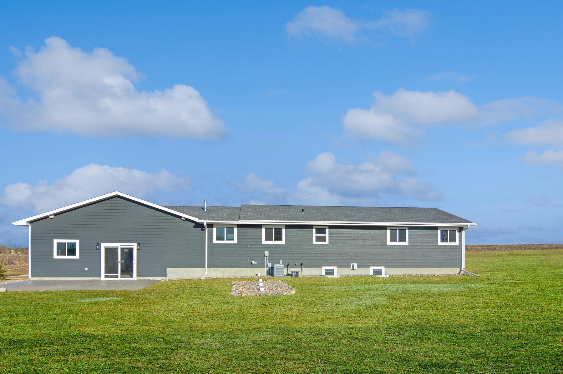 19987 487th Avenue, Hendricks, SD 56136