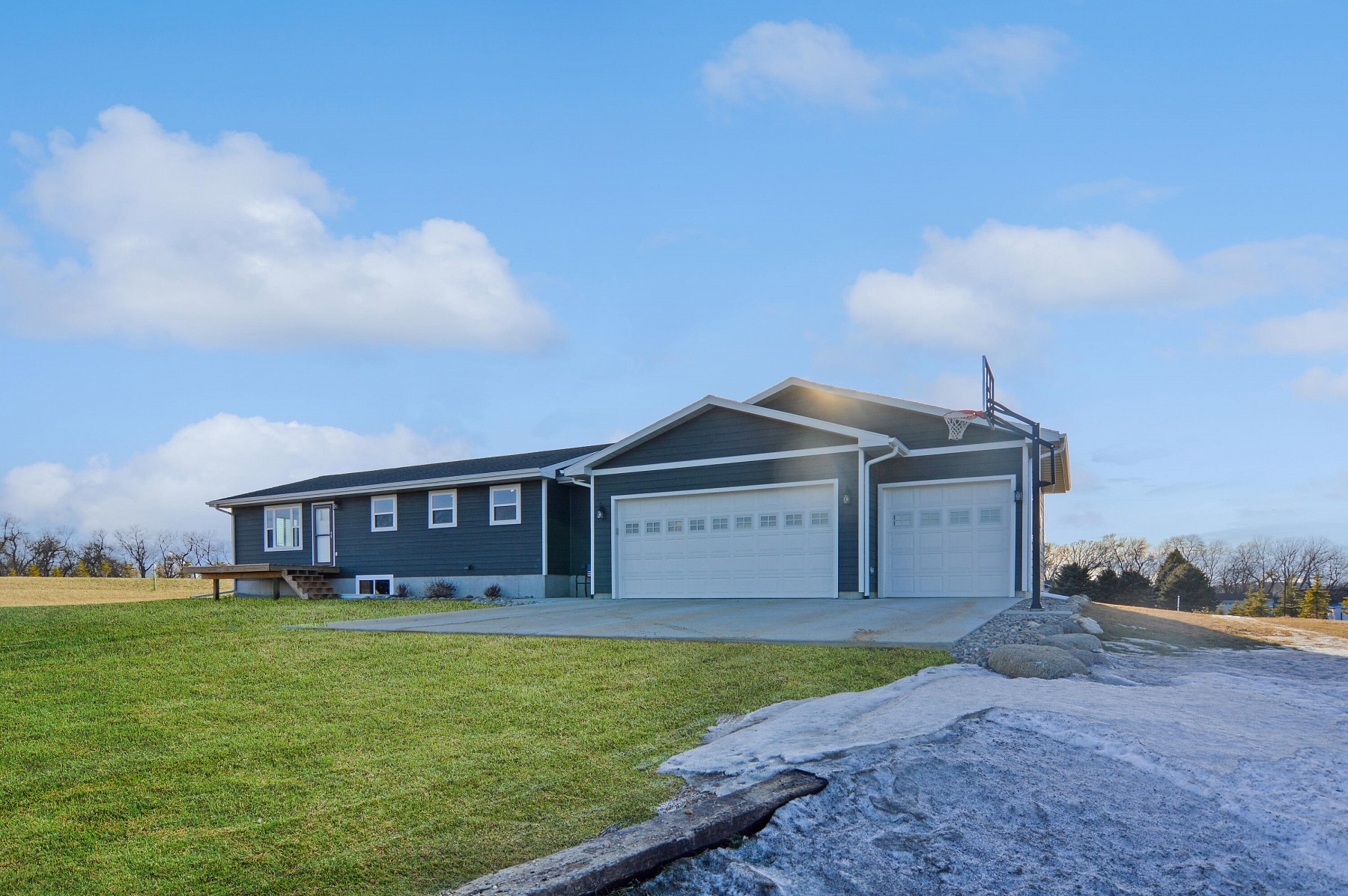 19987 487th Avenue, Hendricks, SD 56136