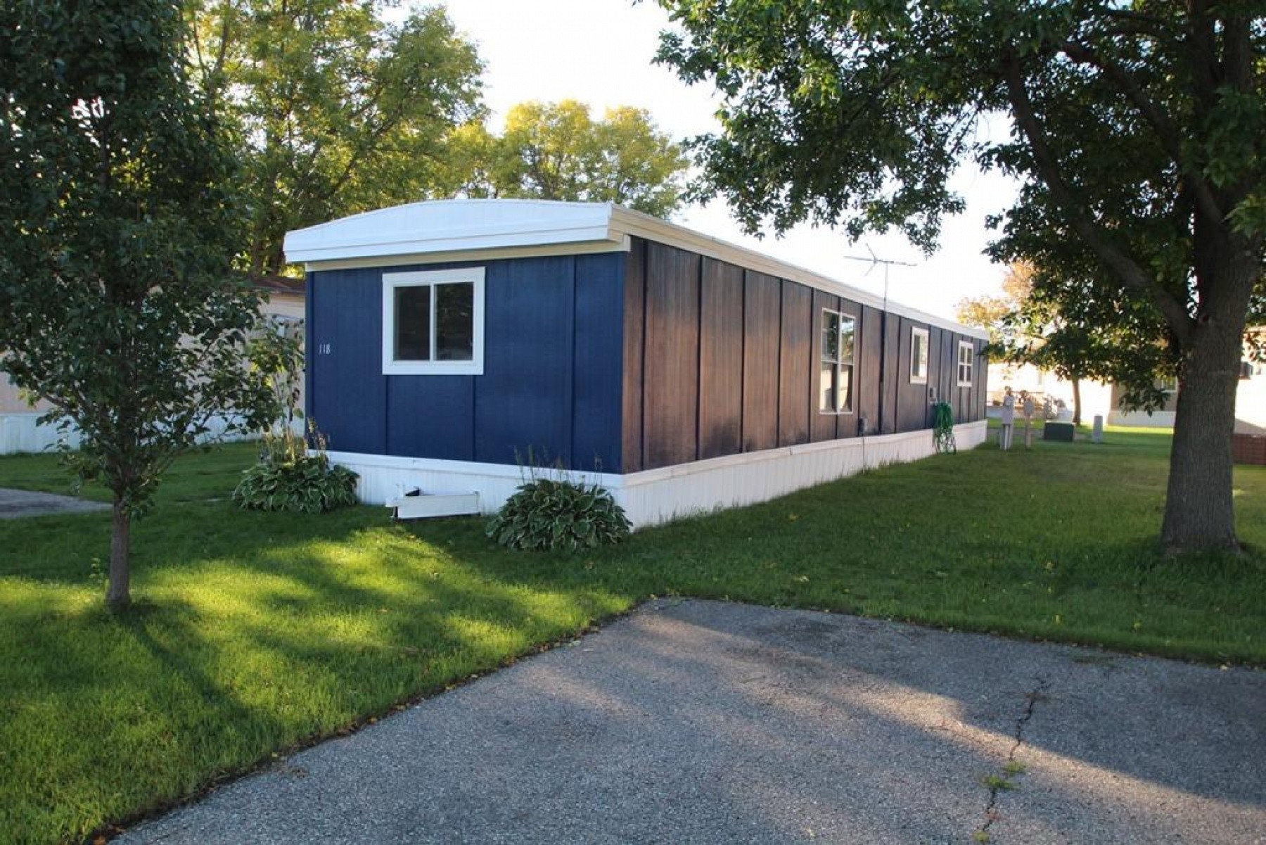 408 3rd Ave S, Brookings, SD 57006