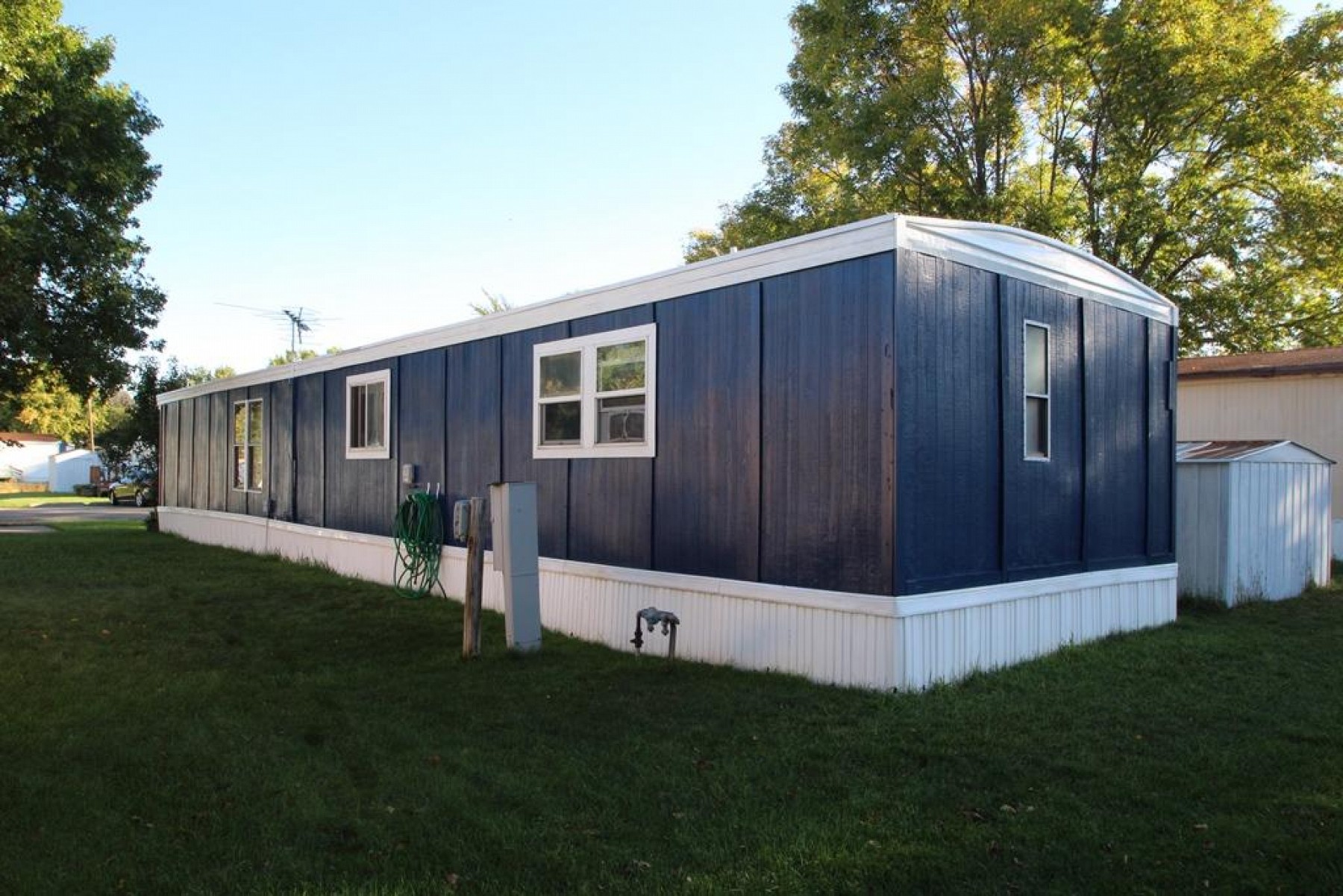 408 3rd Ave S, Brookings, SD 57006