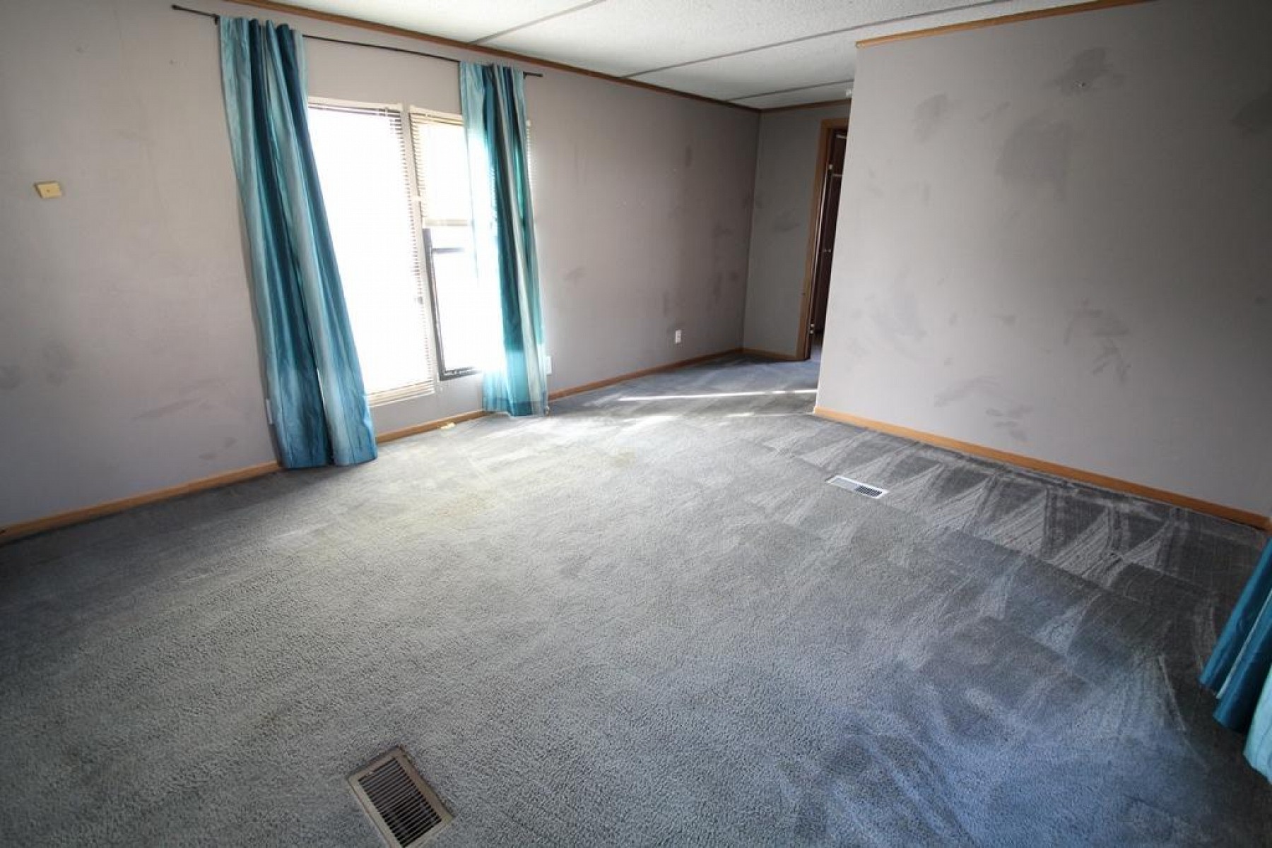 408 3rd Ave S, Brookings, SD 57006