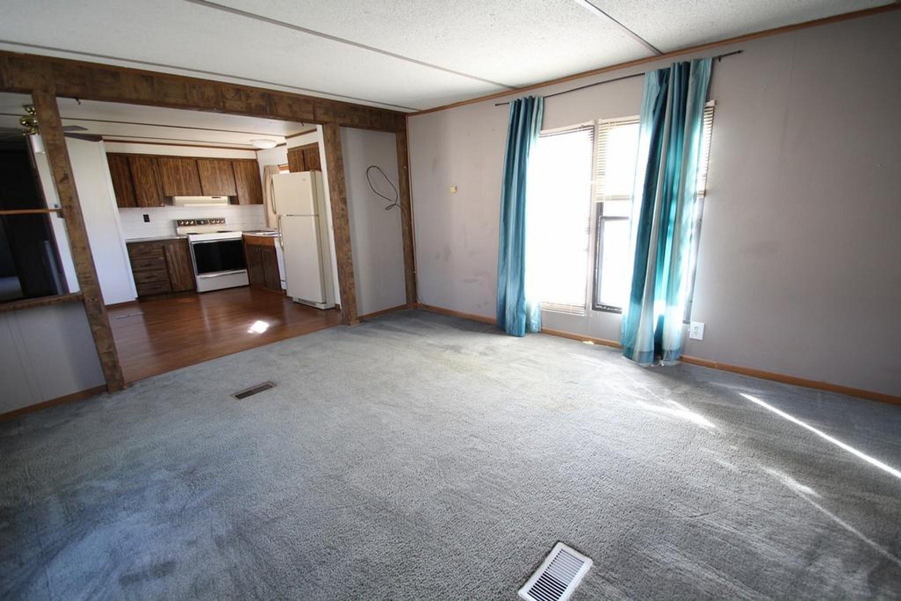 408 3rd Ave S, Brookings, SD 57006