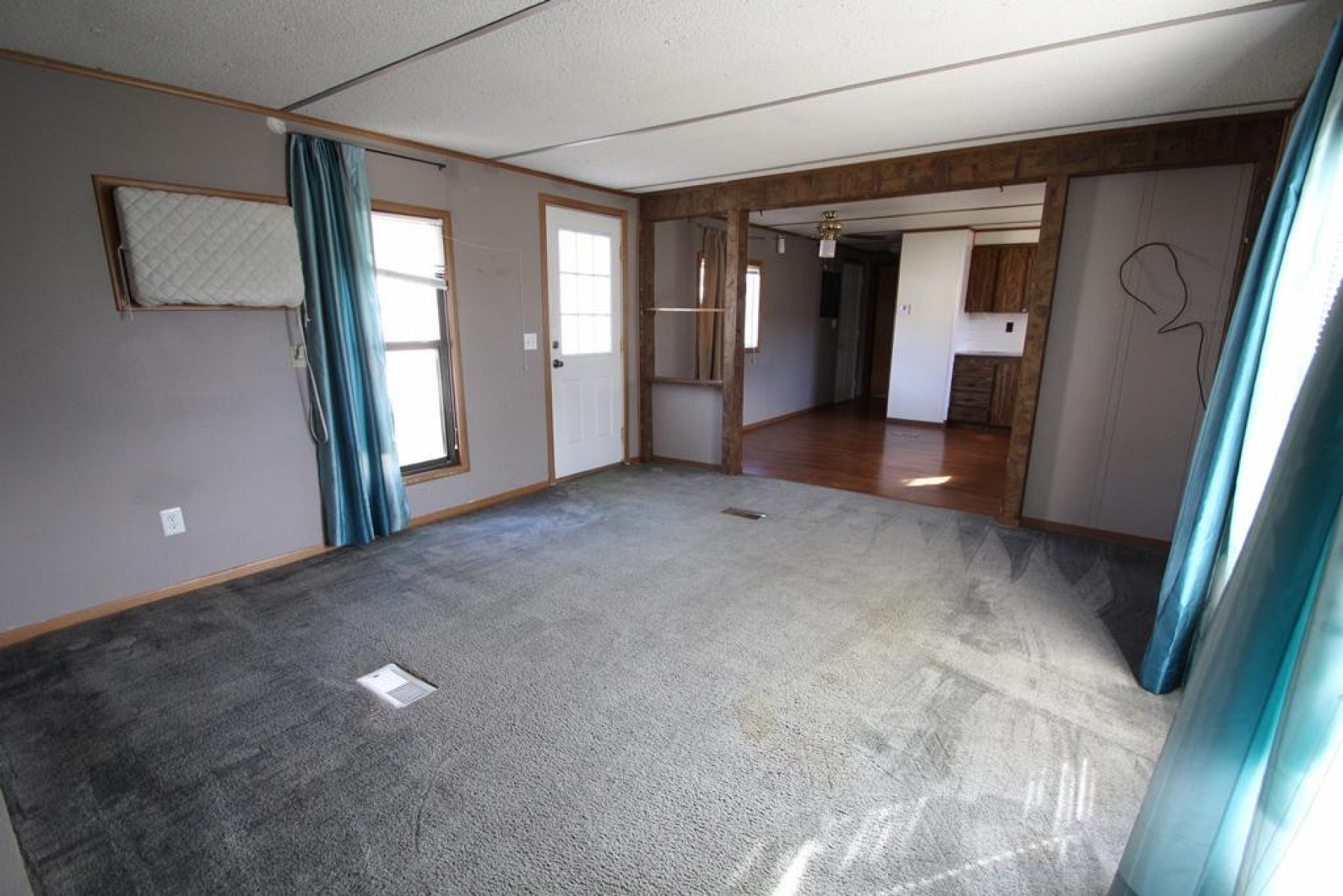 408 3rd Ave S, Brookings, SD 57006