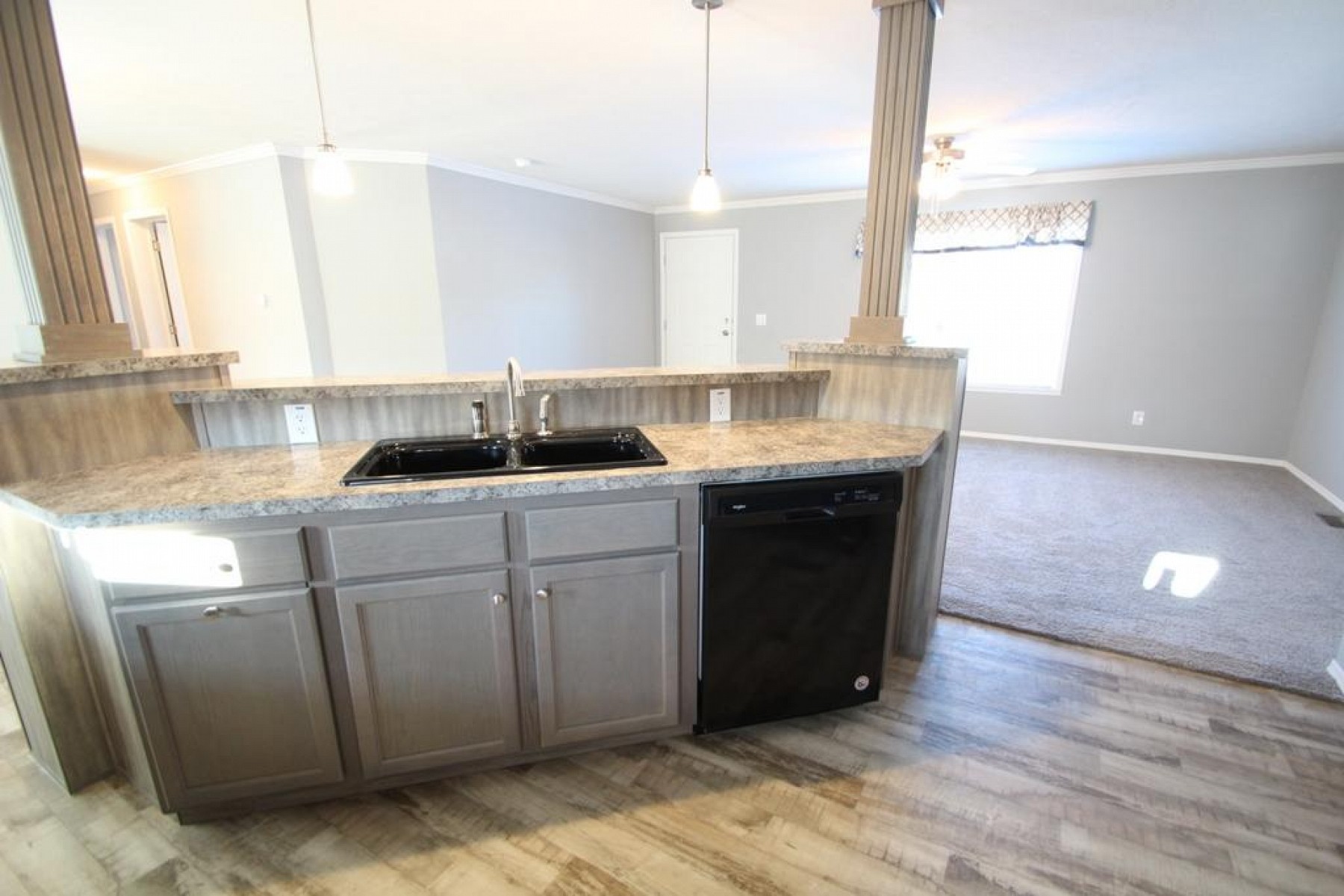 709 Morgans Run, Brookings, SD 57006